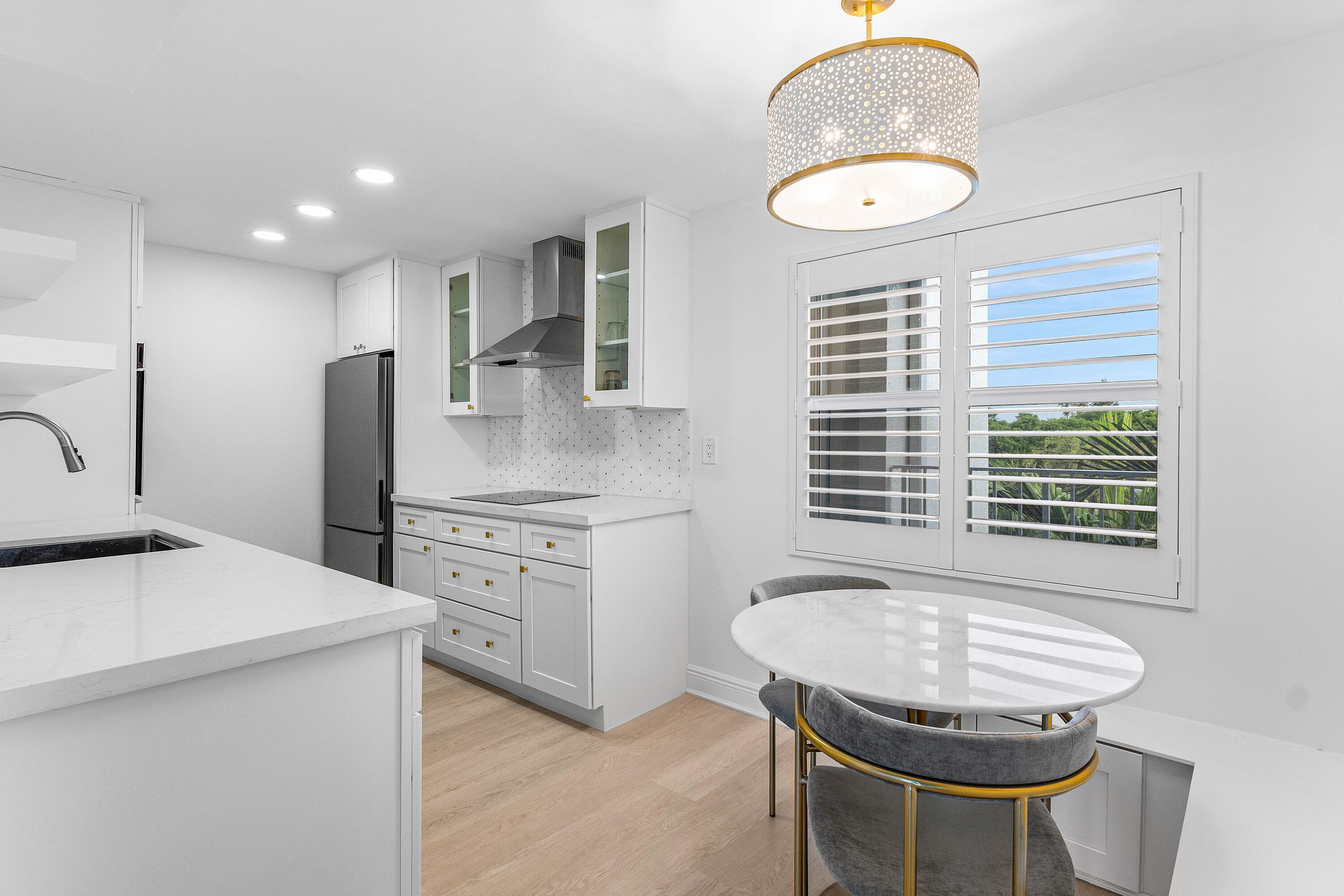 689 NE 6th Court 4050, Boynton Beach, FL 33435 — photo 1 of 40