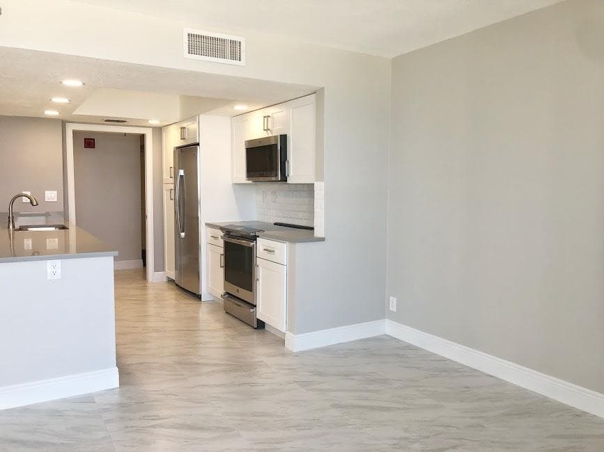 115 Lakeshore Drive 746, North Palm Beach, FL 33408 — photo 13 of 49