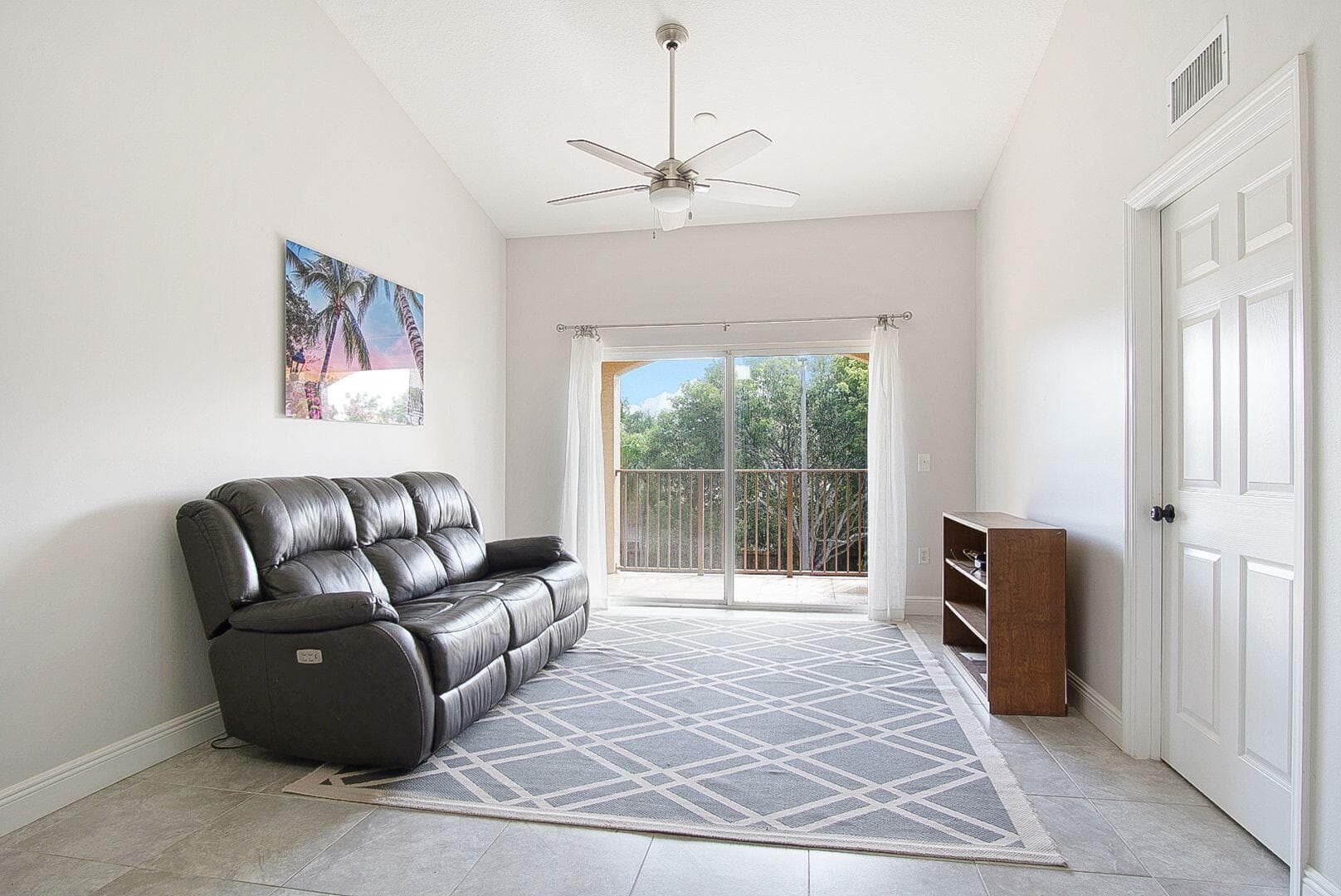 4041 San Marino Boulevard 307, West Palm Beach, FL 33409 — photo 5 of 27