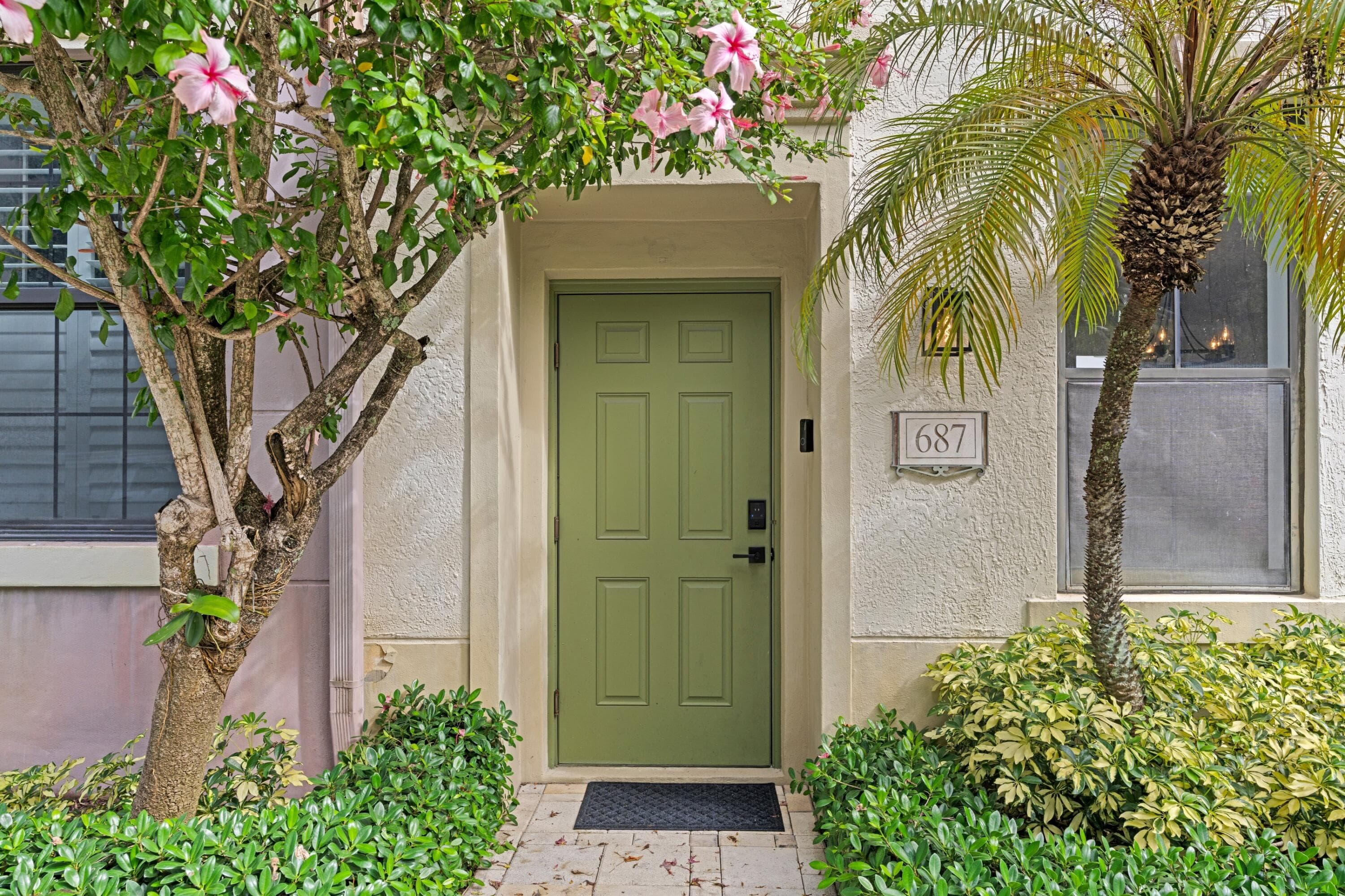 687 Hibiscus Street, West Palm Beach, FL 33401 — photo 3 of 31