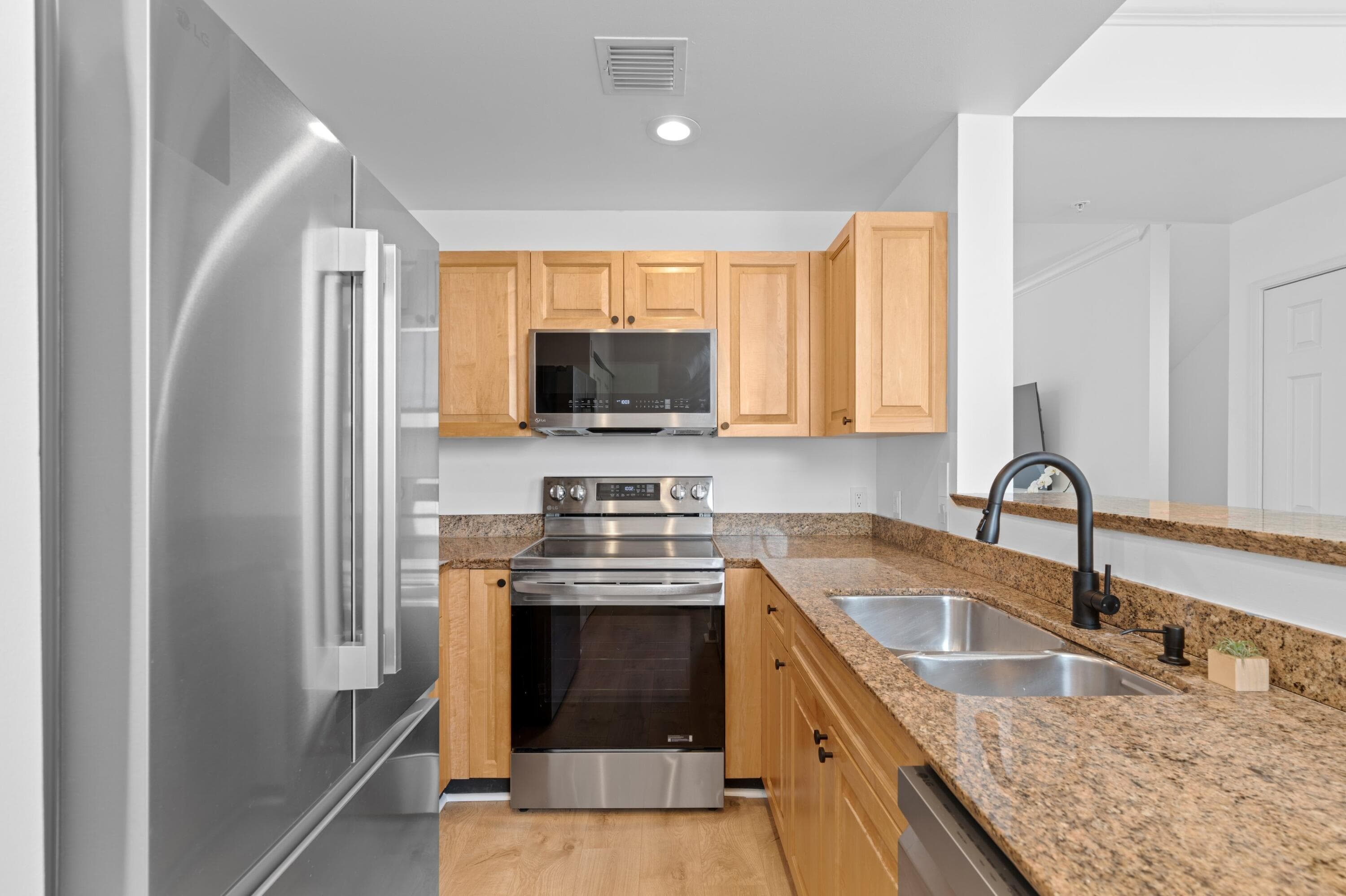 687 Hibiscus Street, West Palm Beach, FL 33401 — photo 12 of 31