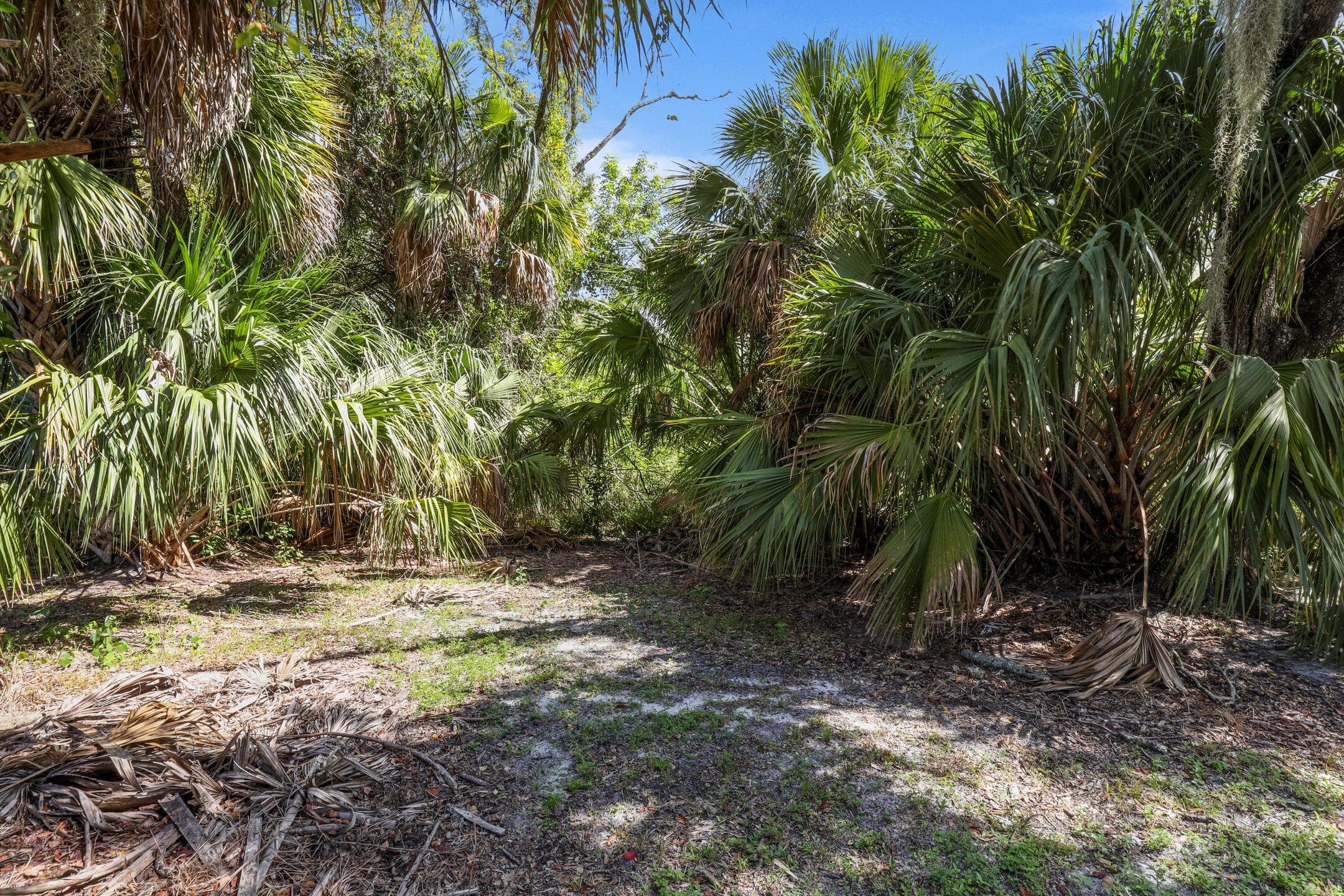 2460 Sweetwater Drive, Fort Pierce, FL 34981 — photo 12 of 19