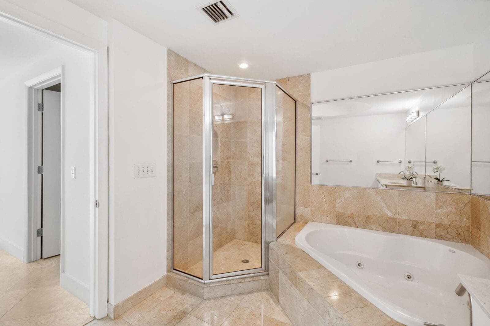 3131 NE 188th Street 2-705, Aventura, FL 33180 — photo 22 of 32