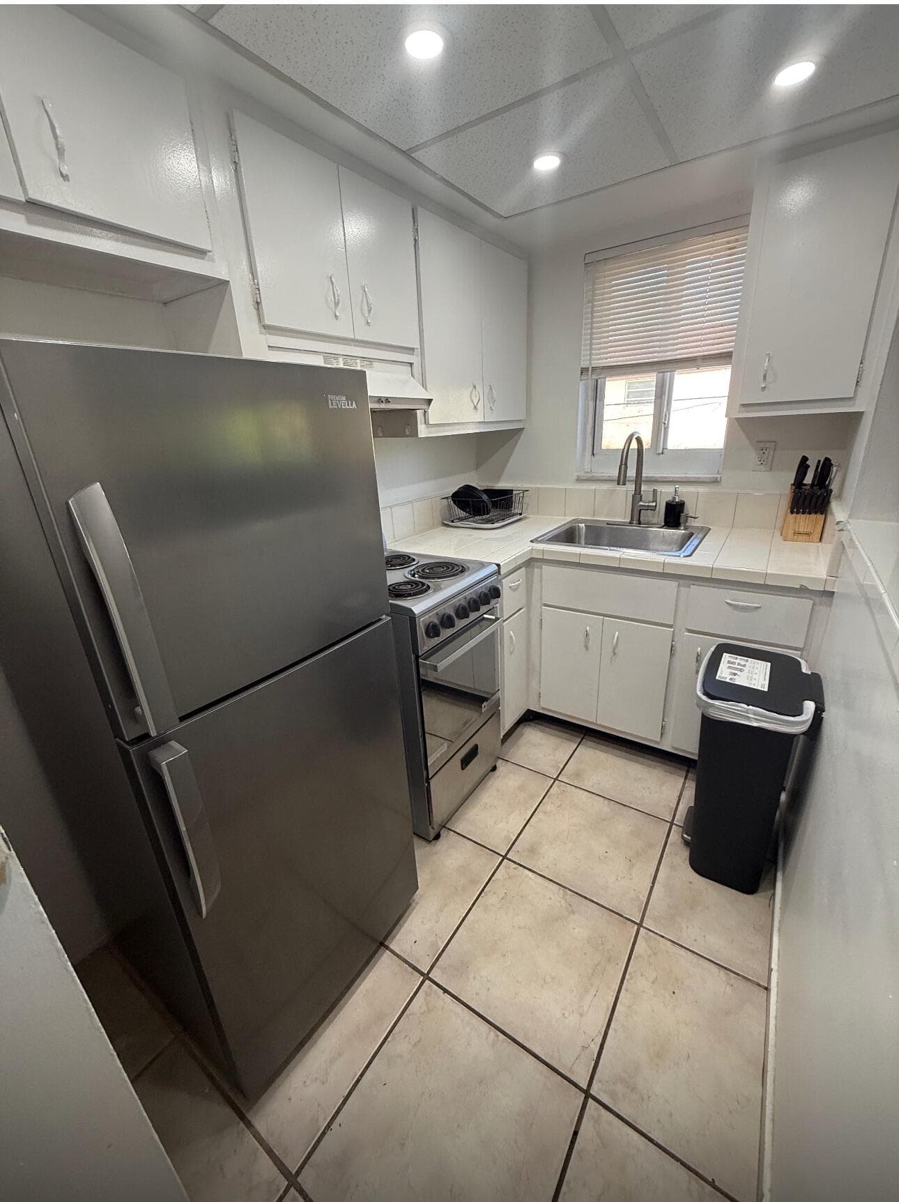 811 SE 16th Street, Fort Lauderdale, FL 33316 — photo 1 of 8