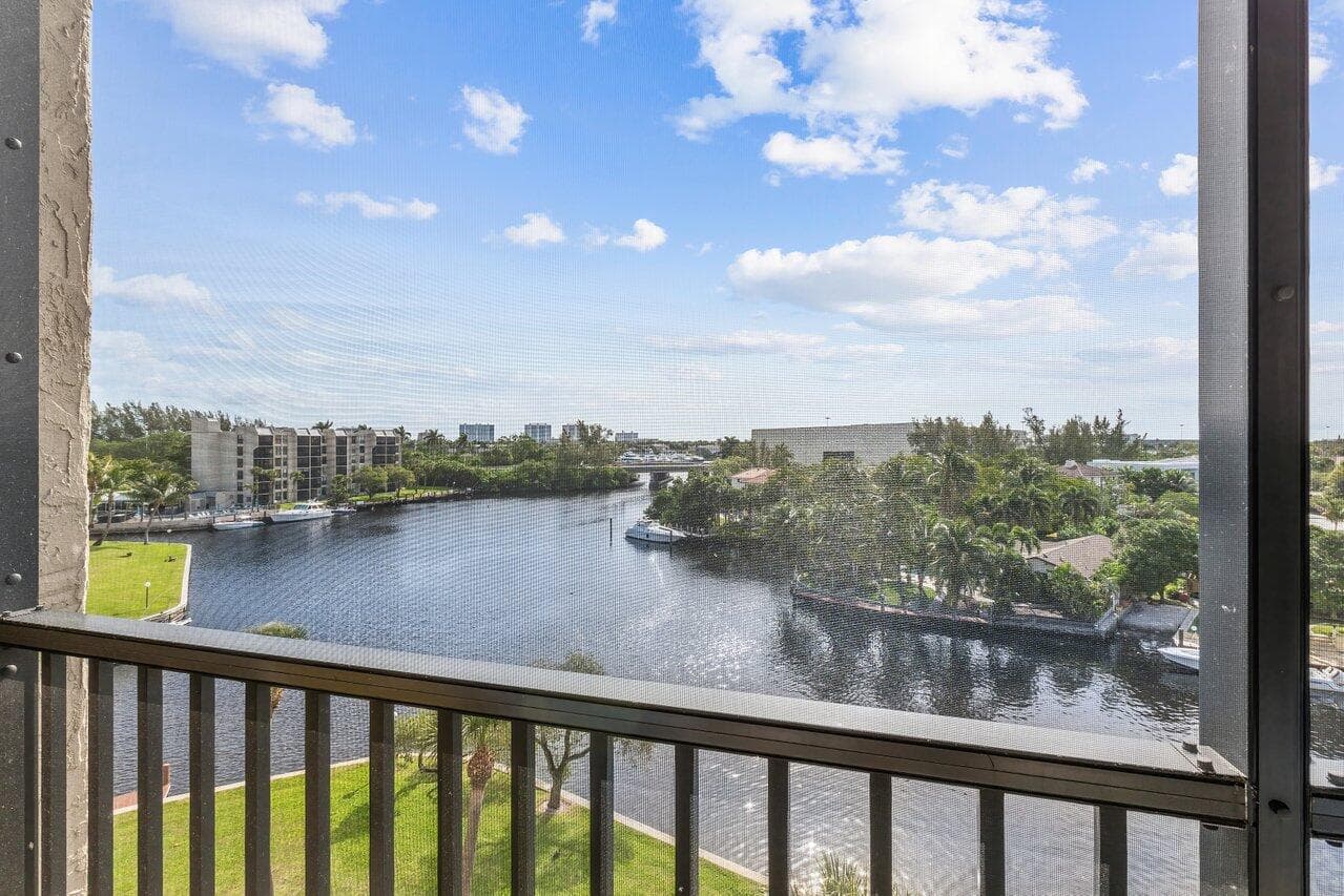 13 Royal Palm Way 602, Boca Raton, FL 33432 — photo 1 of 43