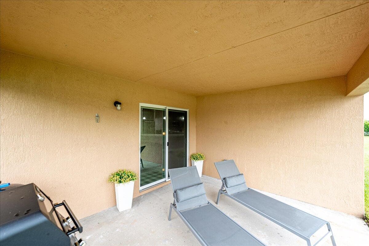 448 SW Vista Lake Drive, Port St. Lucie, FL 34953 — photo 31 of 40