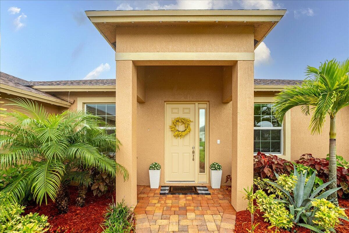 448 SW Vista Lake Drive, Port St. Lucie, FL 34953 — photo 30 of 40
