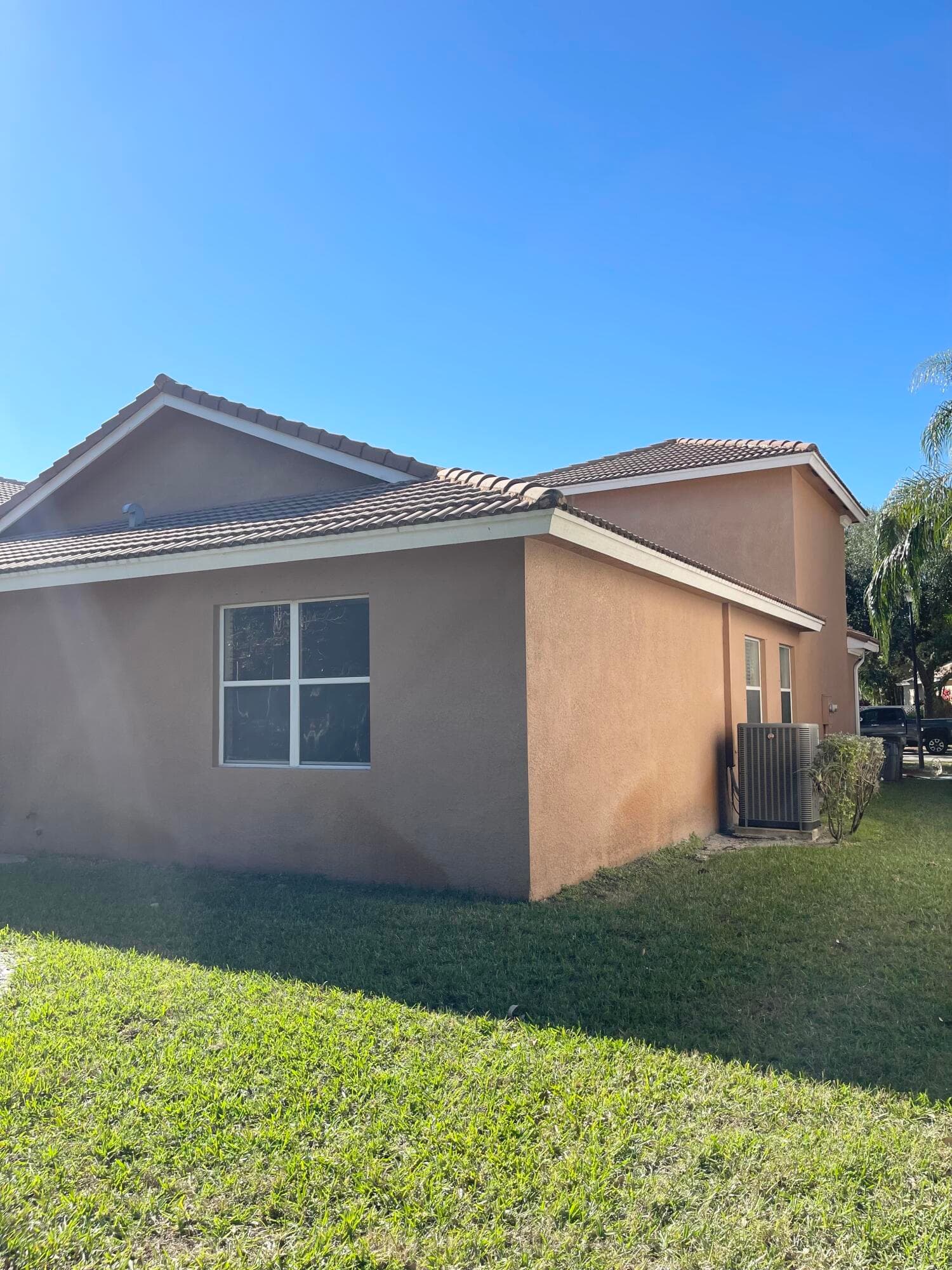 870 Gazetta Way, West Palm Beach, FL 33413 — photo 5 of 19