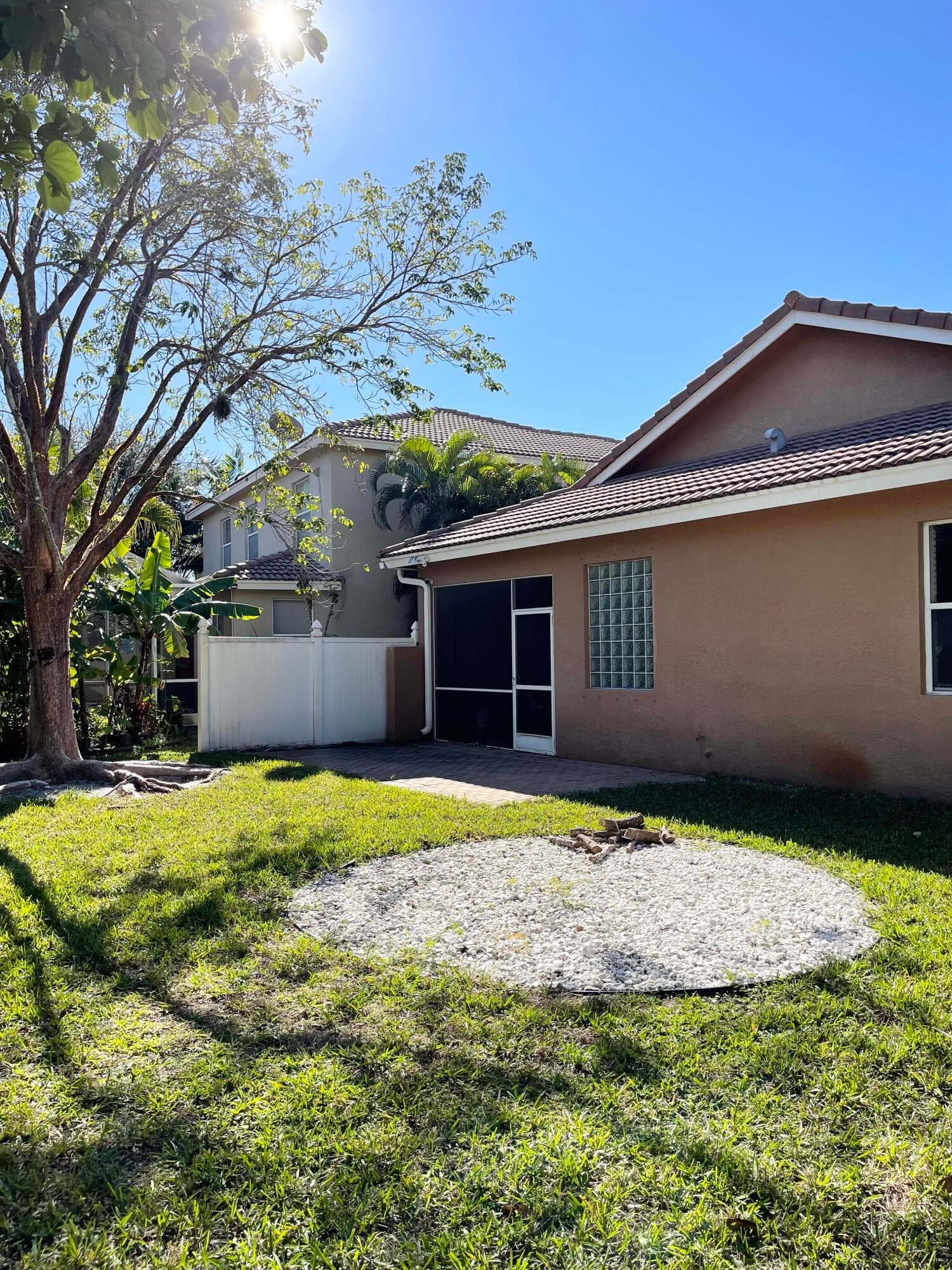 870 Gazetta Way, West Palm Beach, FL 33413 — photo 4 of 19