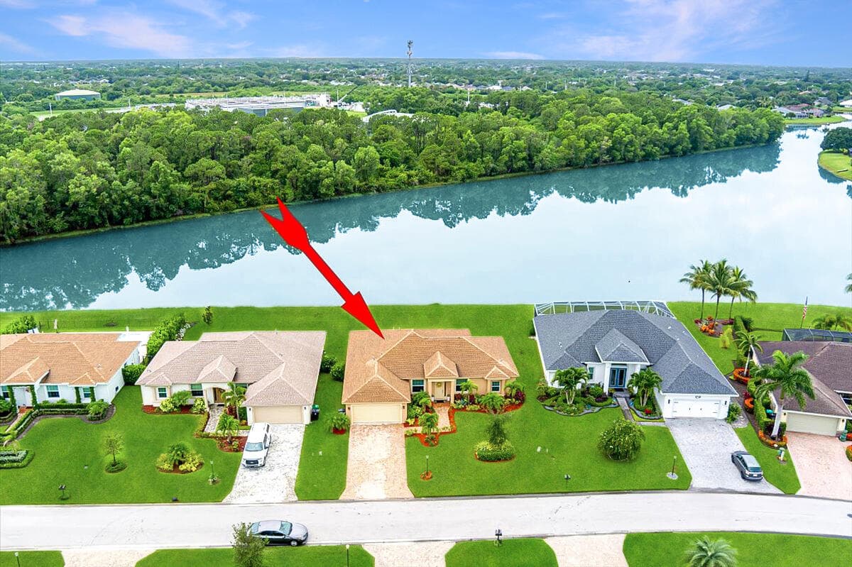 448 SW Vista Lake Drive, Port St. Lucie, FL 34953 — photo 3 of 40