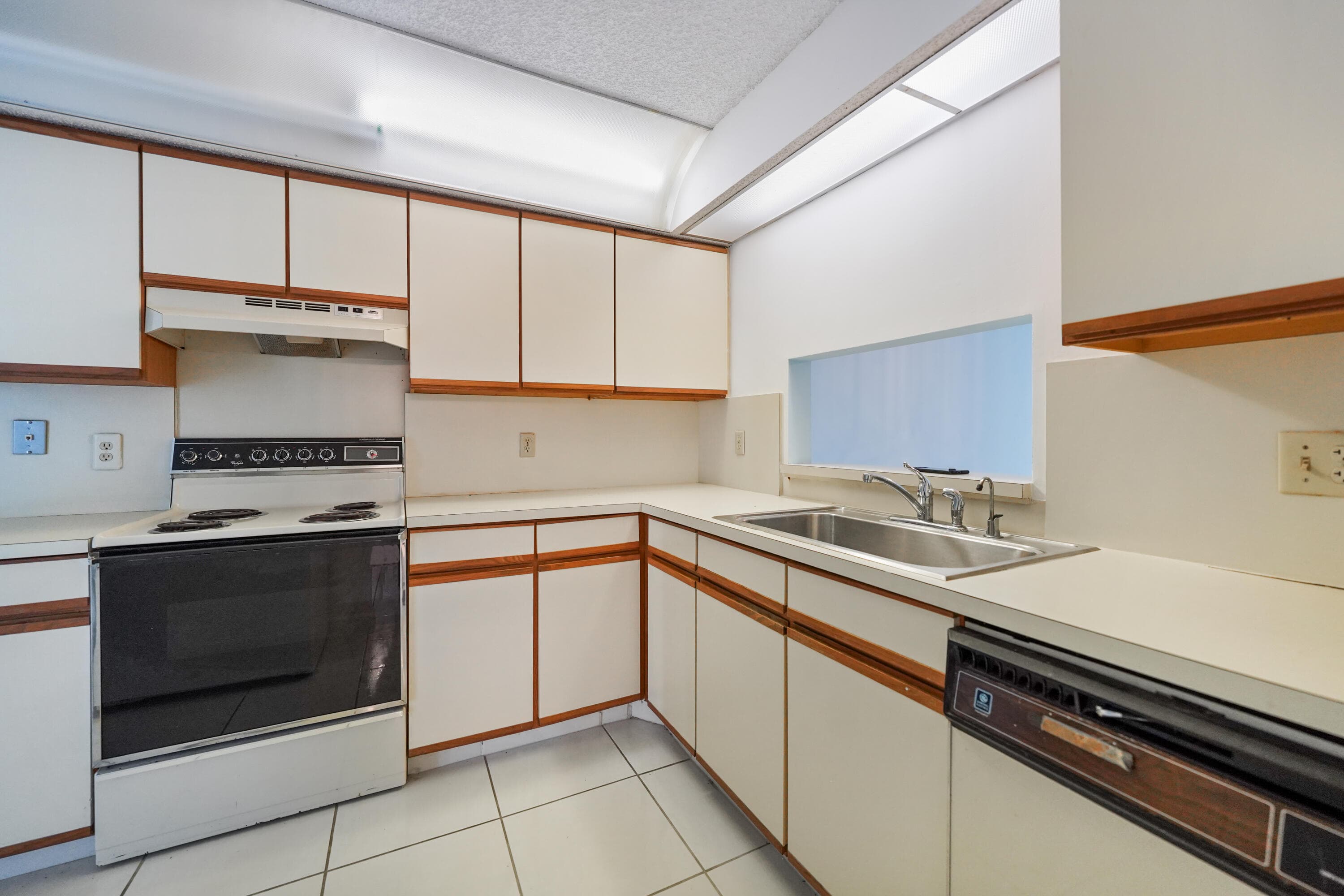10204 Mangrove Drive 103, Boynton Beach, FL 33437 — photo 6 of 23