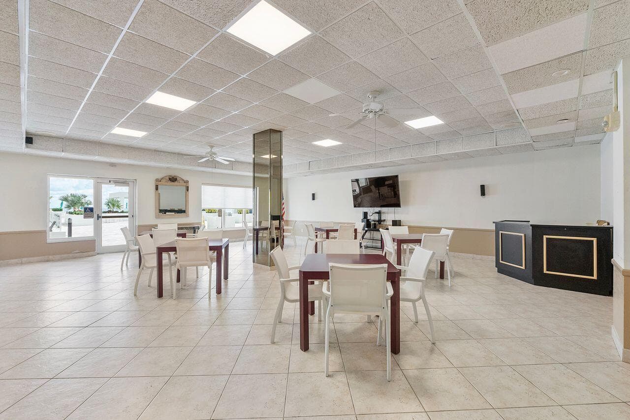 3450 S Ocean Boulevard 118, Palm Beach, FL 33480 — photo 4 of 39