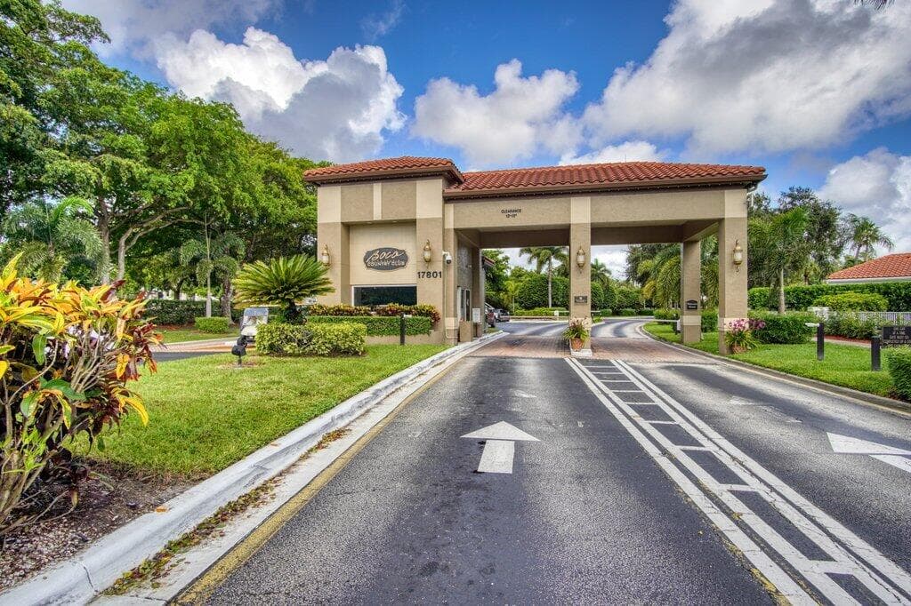 17388 Boca Club Boulevard 201, Boca Raton, FL 33487 — photo 41 of 44