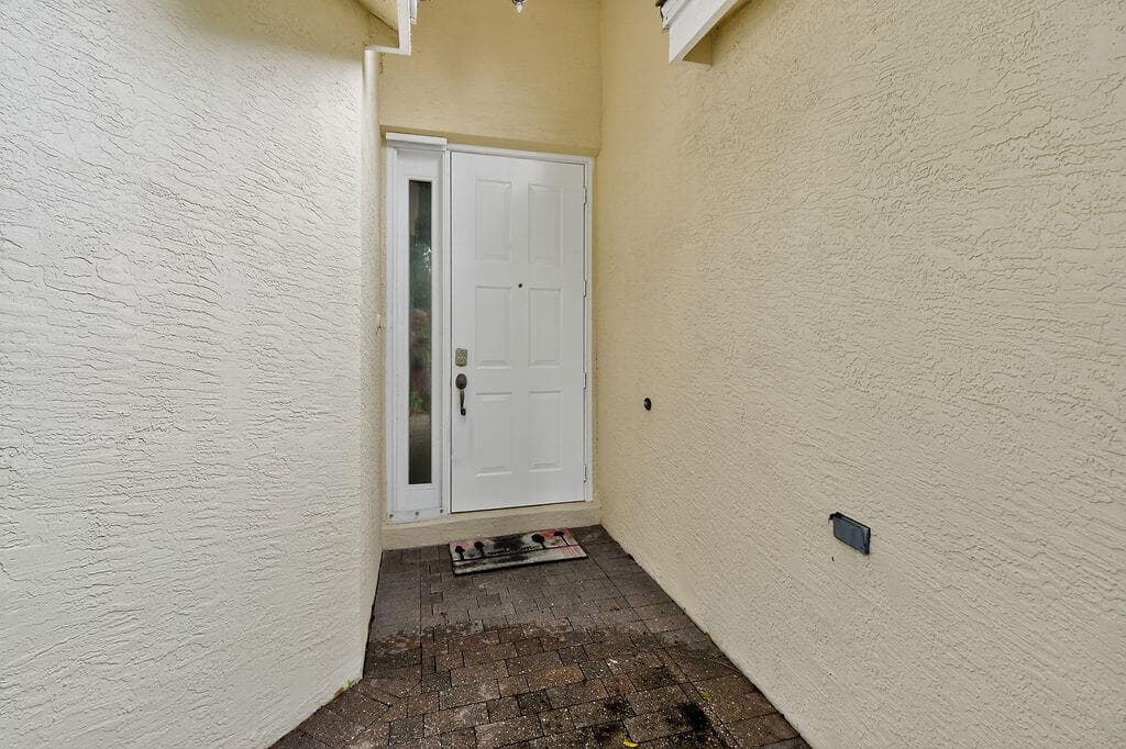 212 Berenger Walk, Royal Palm Beach, FL 33414 — photo 2 of 33