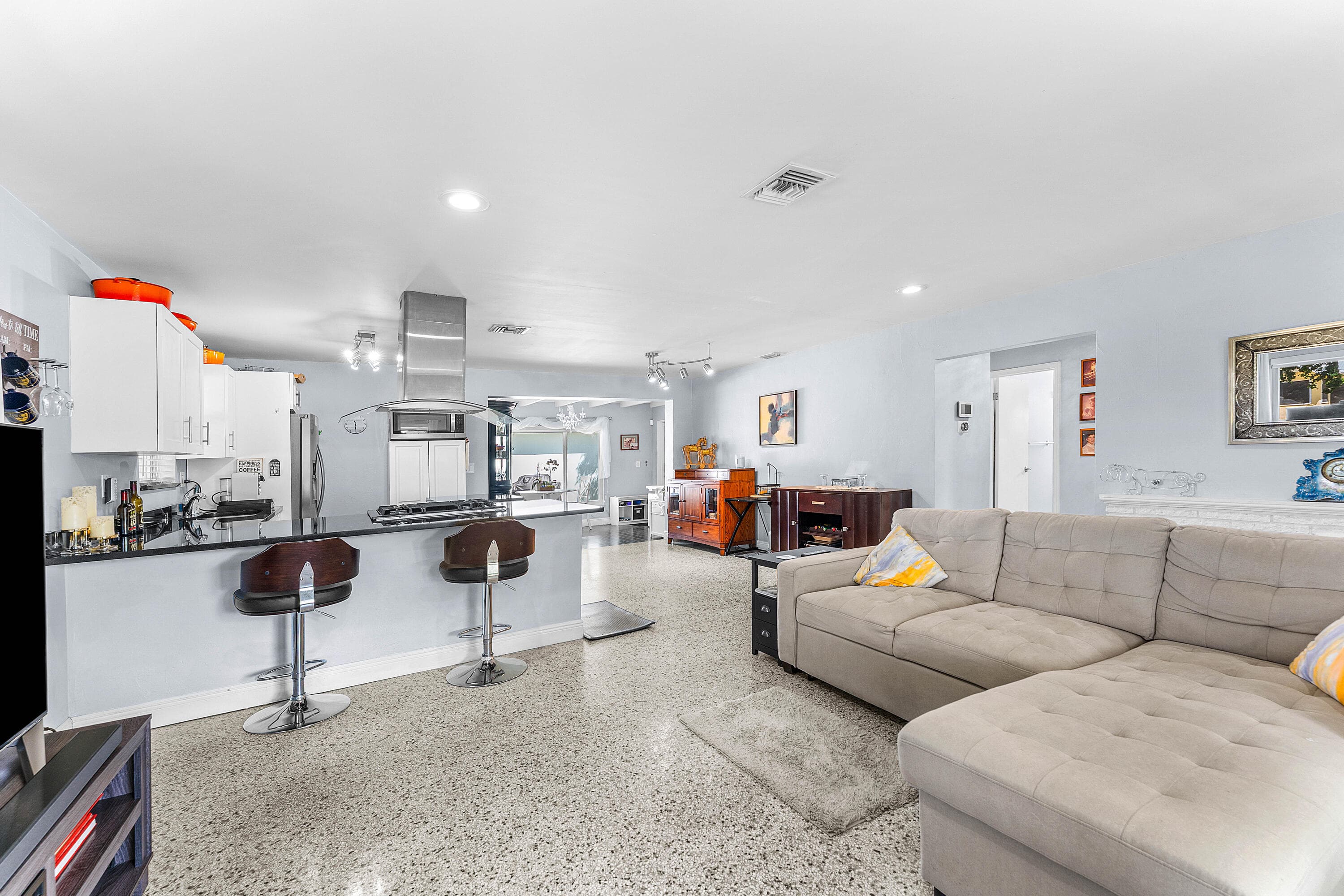 439 45th Street, West Palm Beach, FL 33407 — photo 10 of 32
