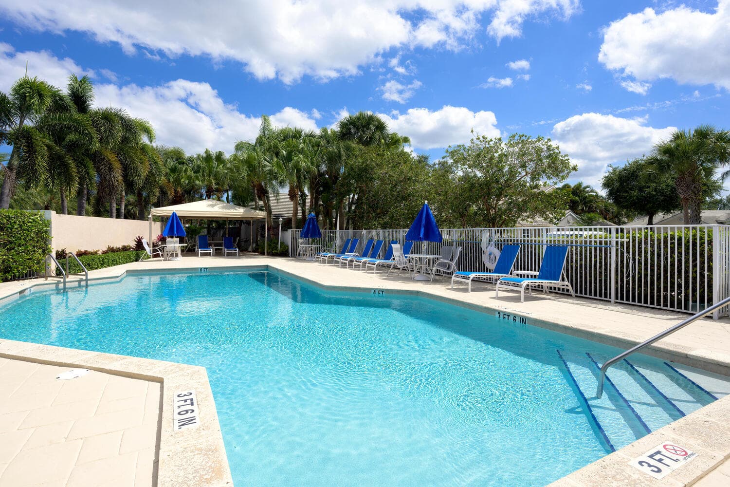 32 Admirals Court, Palm Beach Gardens, FL 33418 — photo 20 of 26