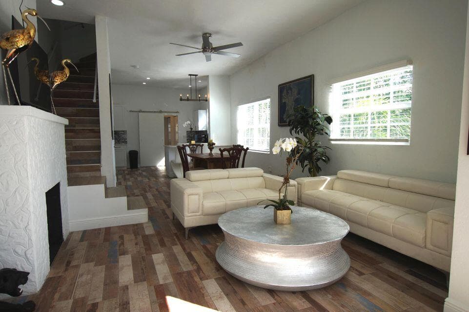 331 NW 1st Avenue, Boynton Beach, FL 33435 — photo 3 of 36