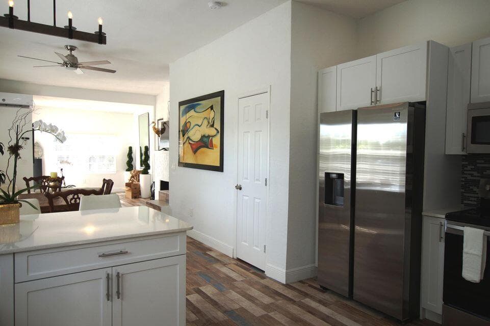 331 NW 1st Avenue, Boynton Beach, FL 33435 — photo 7 of 36
