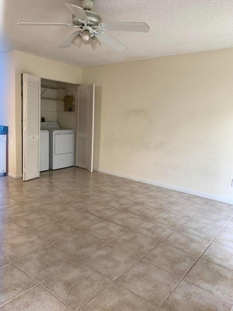 643 Executive Center Drive Q-102, West Palm Beach, FL 33401 — photo 5 of 8