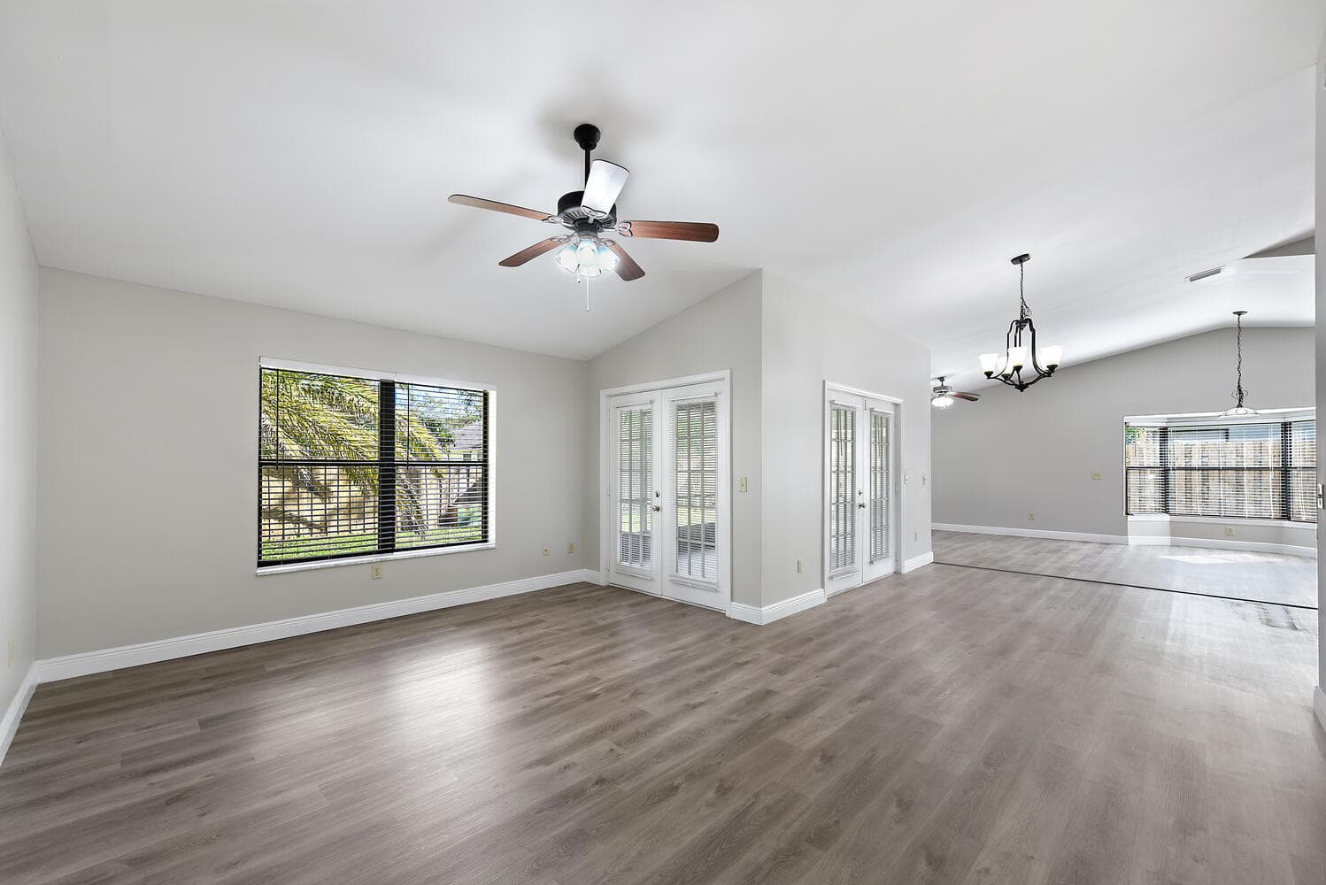 916 Daffodil Drive, Wellington, FL 33414 — photo 6 of 32