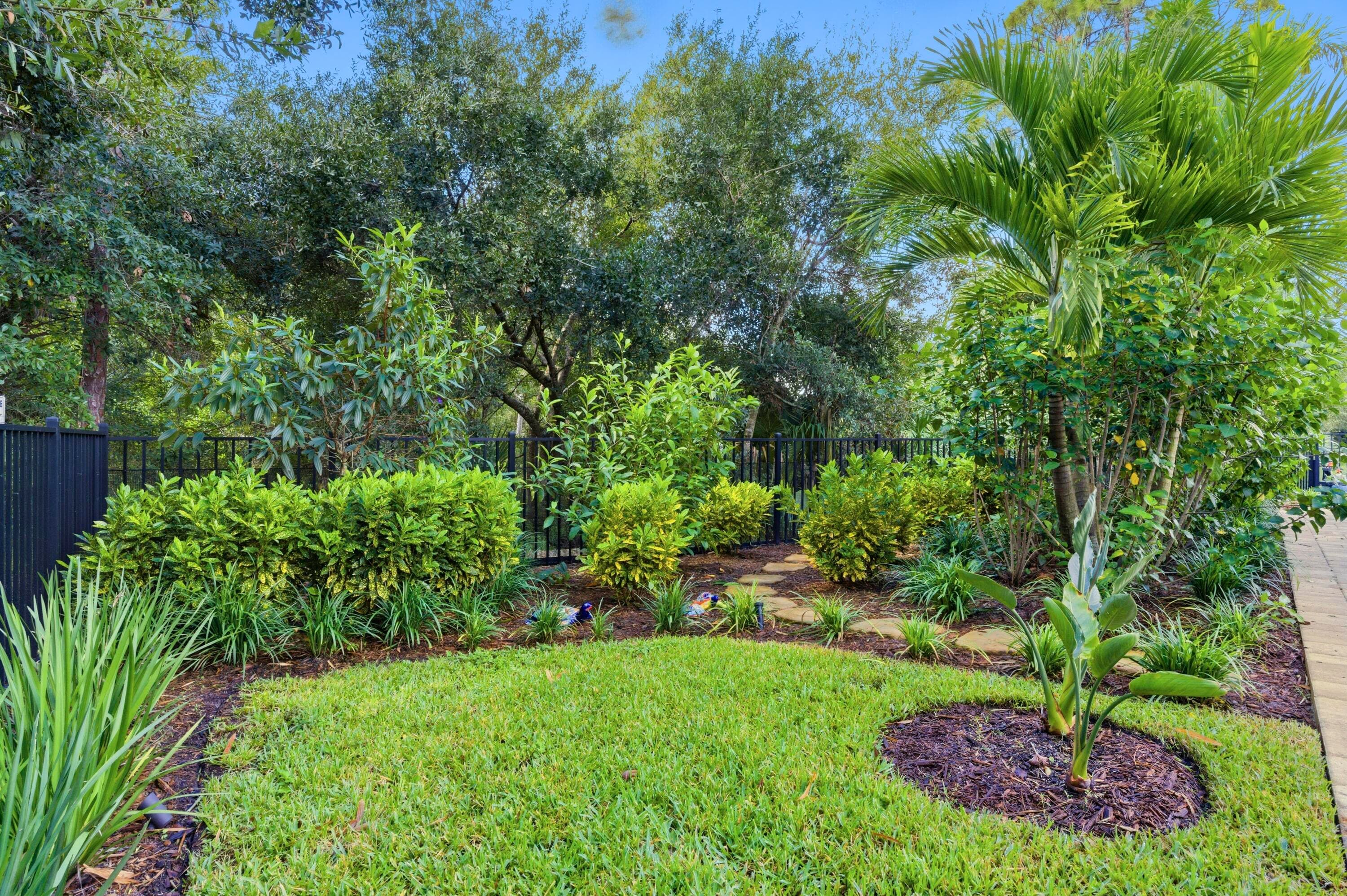 1016 SW Triste Way, Stuart, FL 34997 — photo 33 of 41