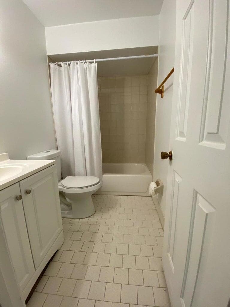 399 Glenwood Drive, West Palm Beach, FL 33415 — photo 8 of 9