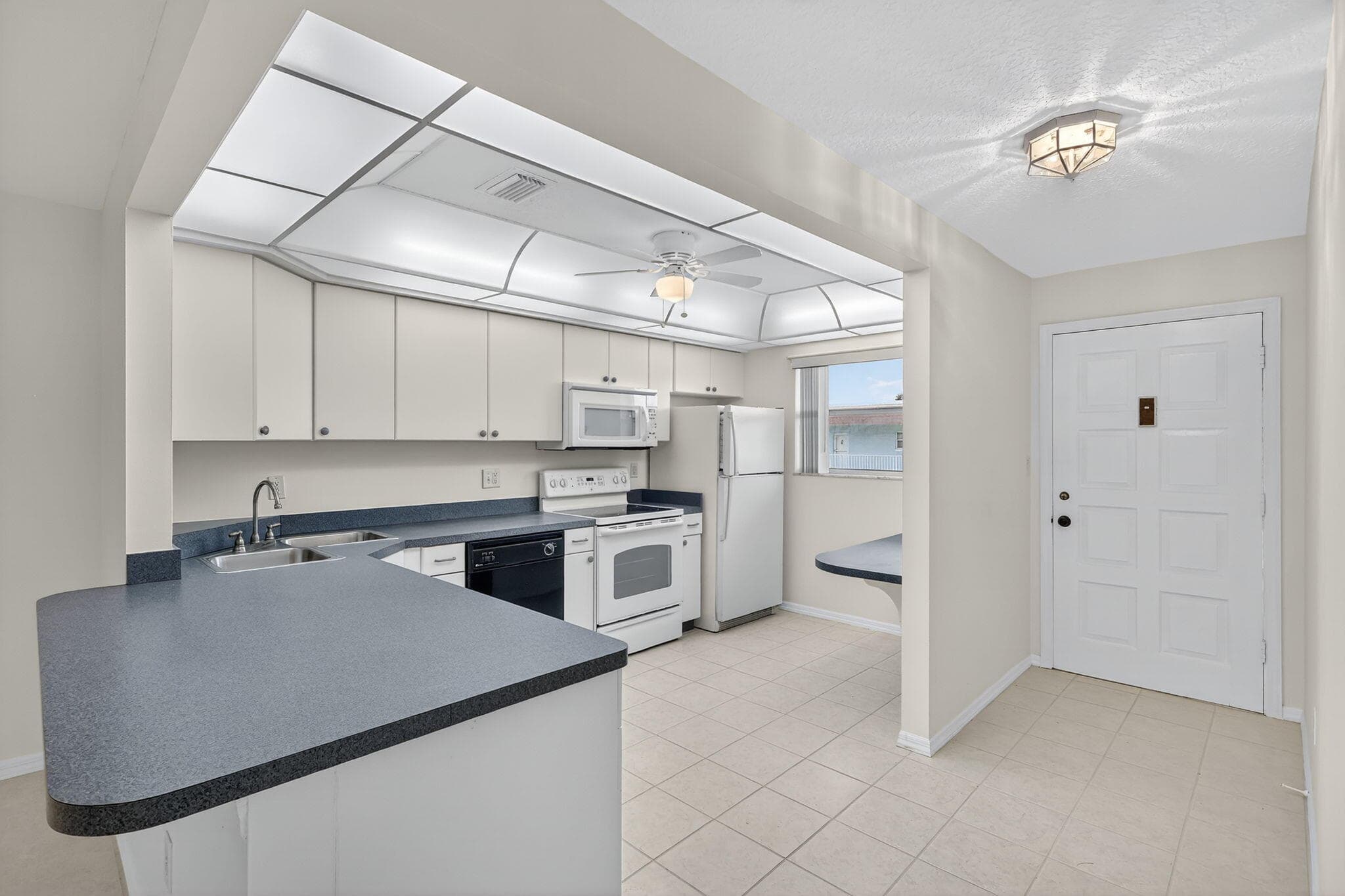 1245 Carlton Court 204, Fort Pierce, FL 34949 — photo 7 of 26