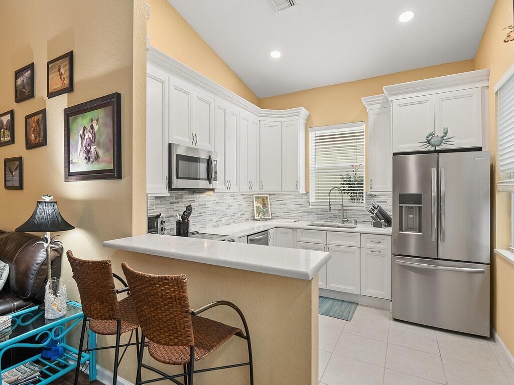 6159 Arlington Way, Fort Pierce, FL 34951 — photo 4 of 33