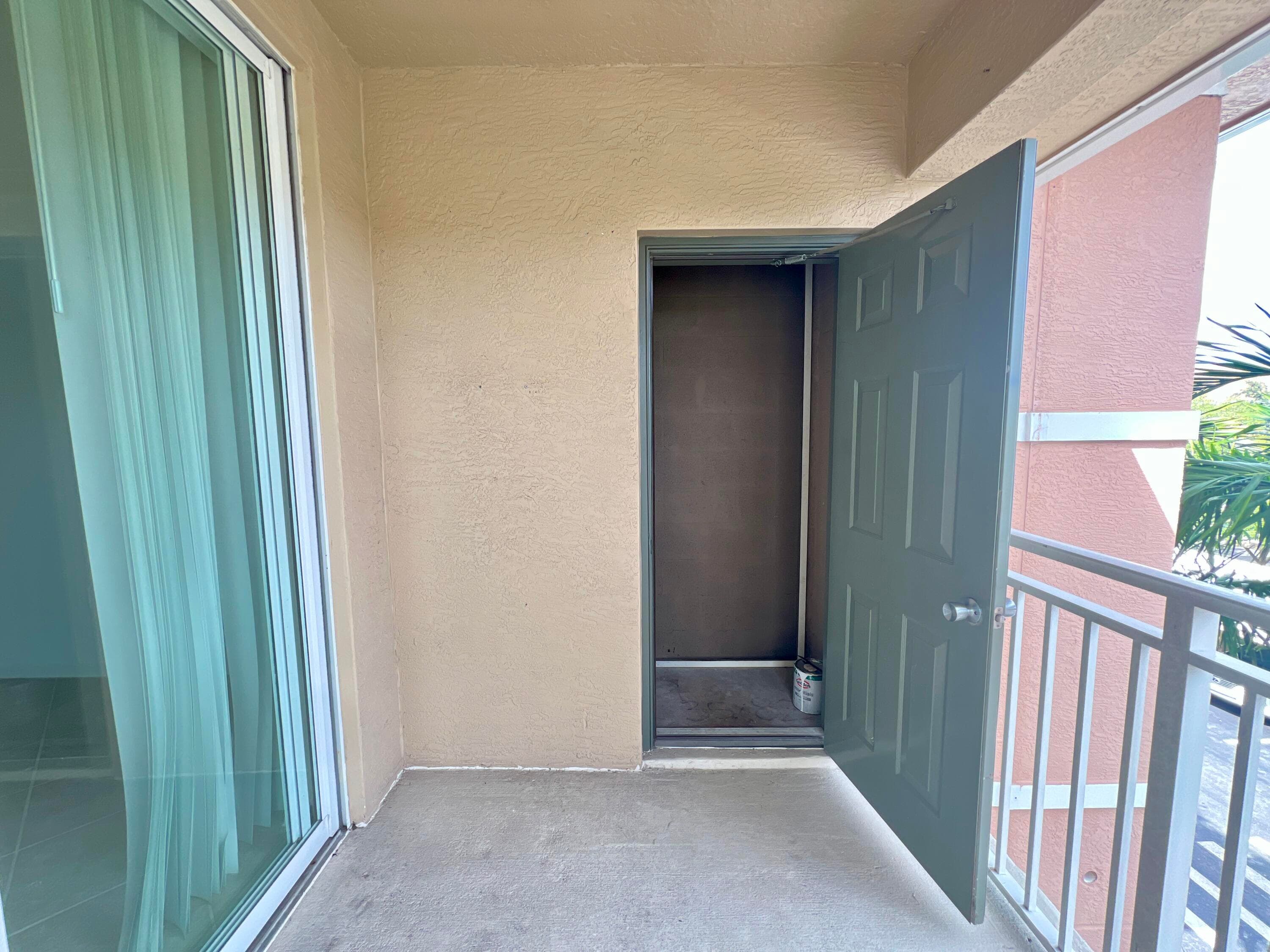 6450 Emerald Dunes Drive 301, West Palm Beach, FL 33411 — photo 11 of 13