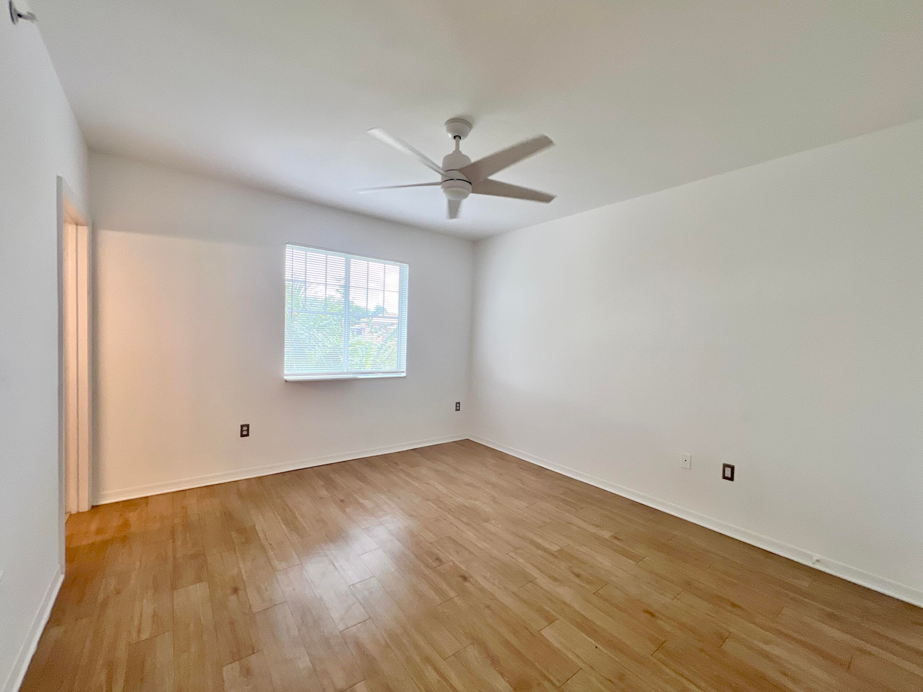 6450 Emerald Dunes Drive 301, West Palm Beach, FL 33411 — photo 8 of 13