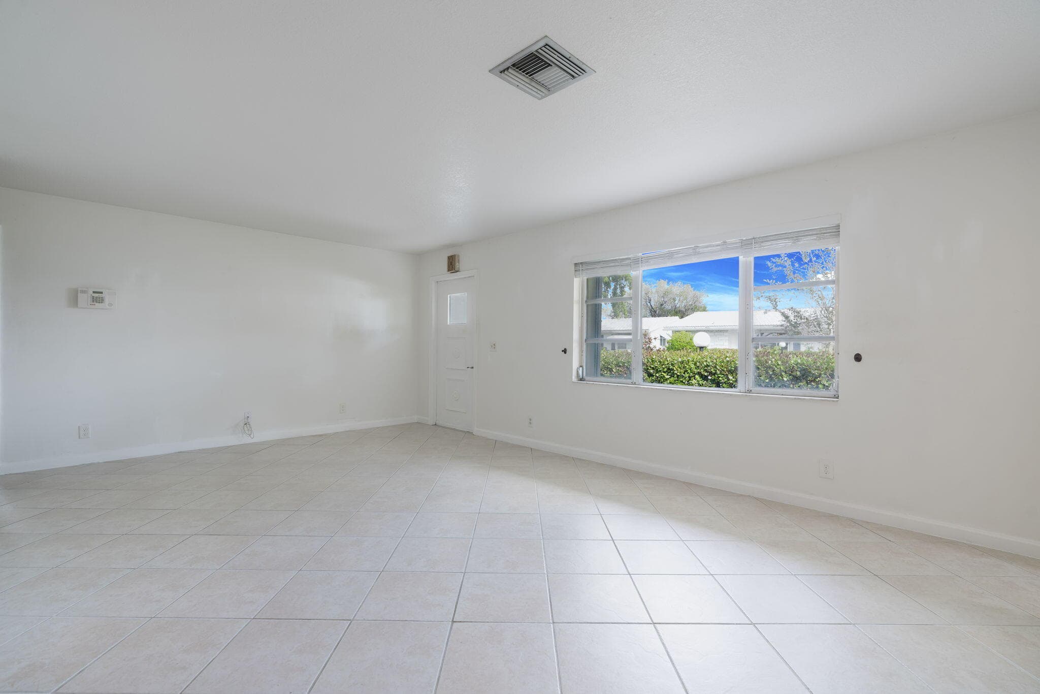 1141 NW 90th Way, Plantation, FL 33322 — photo 11 of 75