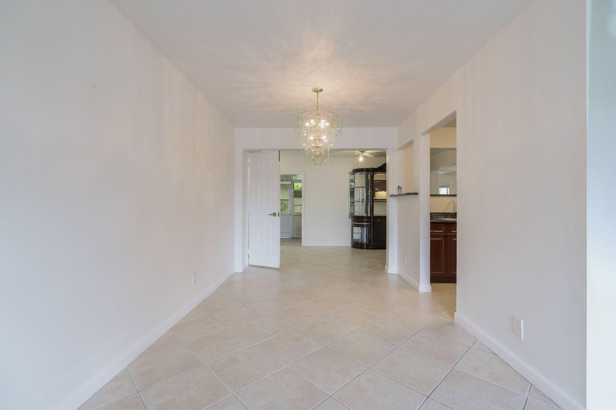 1141 NW 90th Way, Plantation, FL 33322 — photo 13 of 75