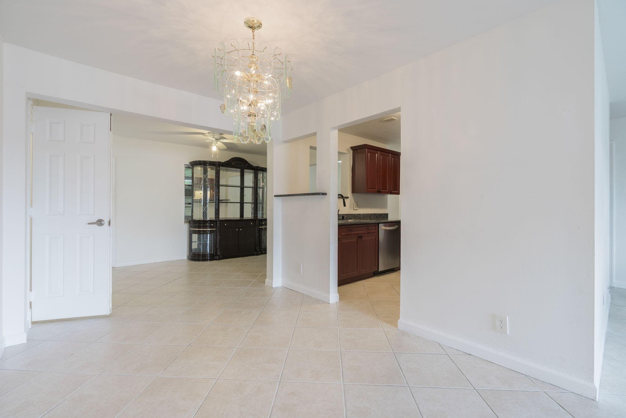 1141 NW 90th Way, Plantation, FL 33322 — photo 14 of 75