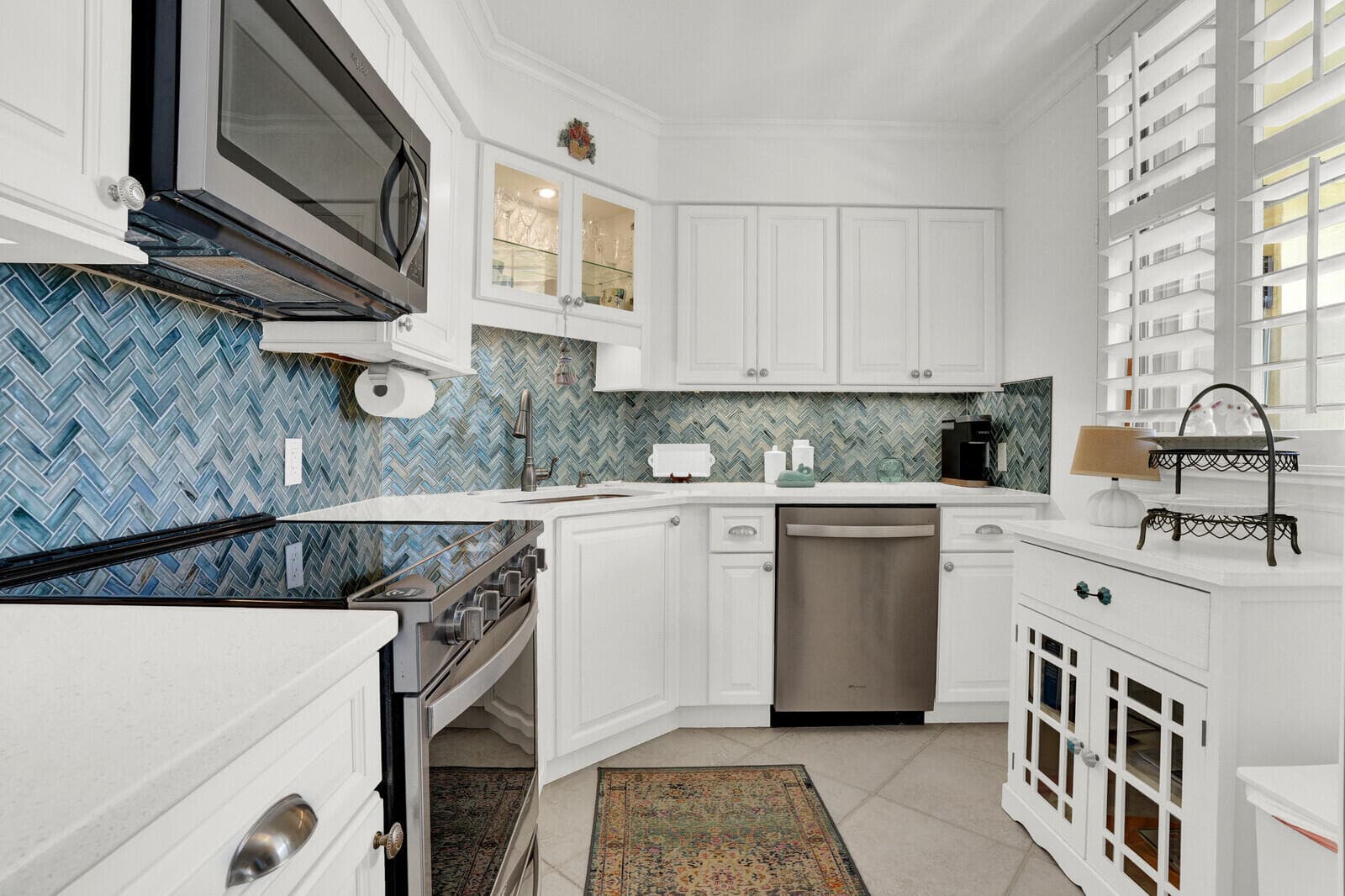 132 Lakeshore Drive 617, North Palm Beach, FL 33408 — photo 9 of 40