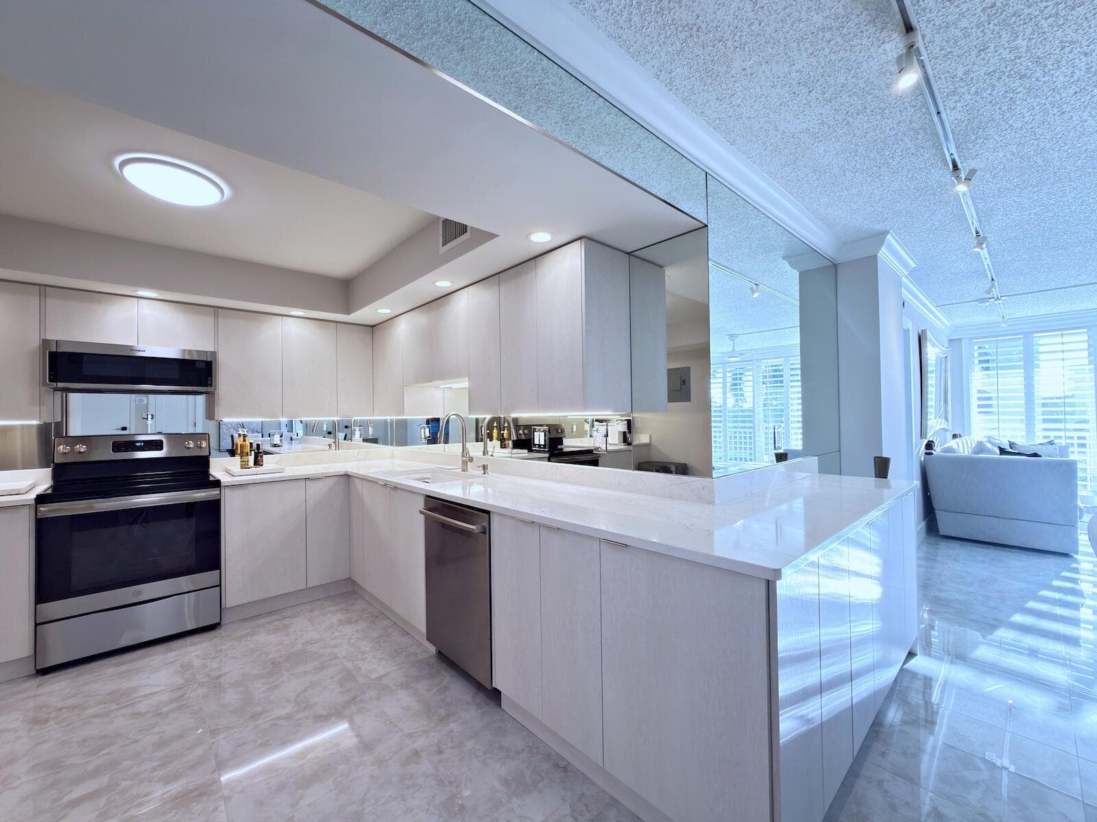 3546 S Ocean Boulevard 316, South Palm Beach, FL 33480 — photo 5 of 66