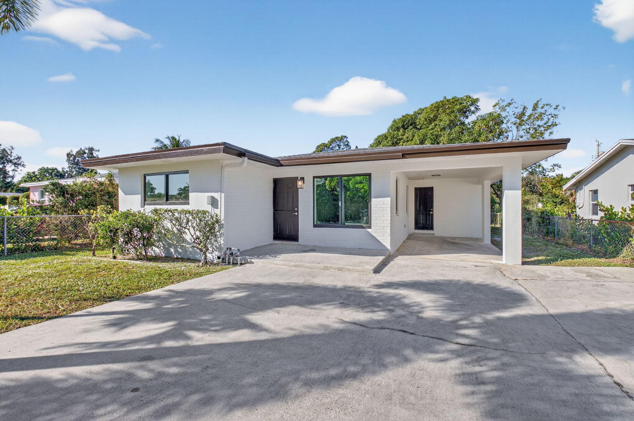 122 SW 9th Avenue, Delray Beach, FL 33444 — photo 1 of 32