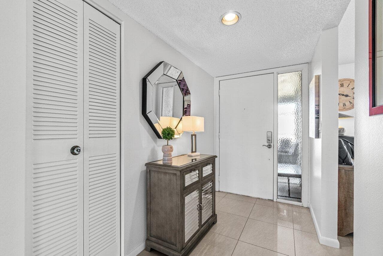 5589 Fairway Park Drive 202, Boynton Beach, FL 33437 — photo 5 of 52