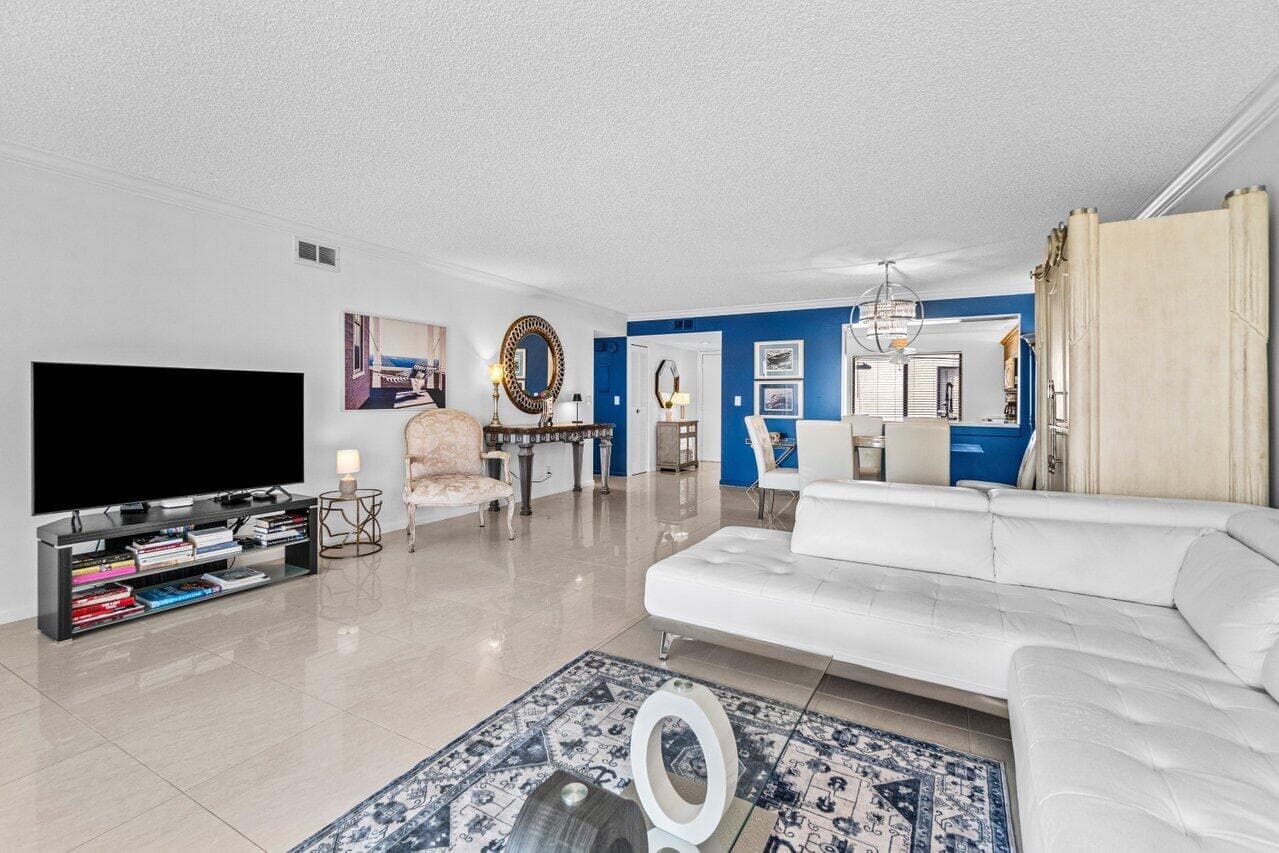5589 Fairway Park Drive 202, Boynton Beach, FL 33437 — photo 17 of 52
