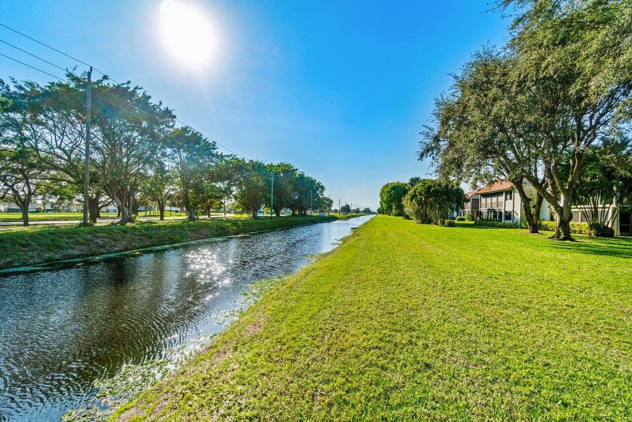 5589 Fairway Park Drive 202, Boynton Beach, FL 33437 — photo 36 of 52