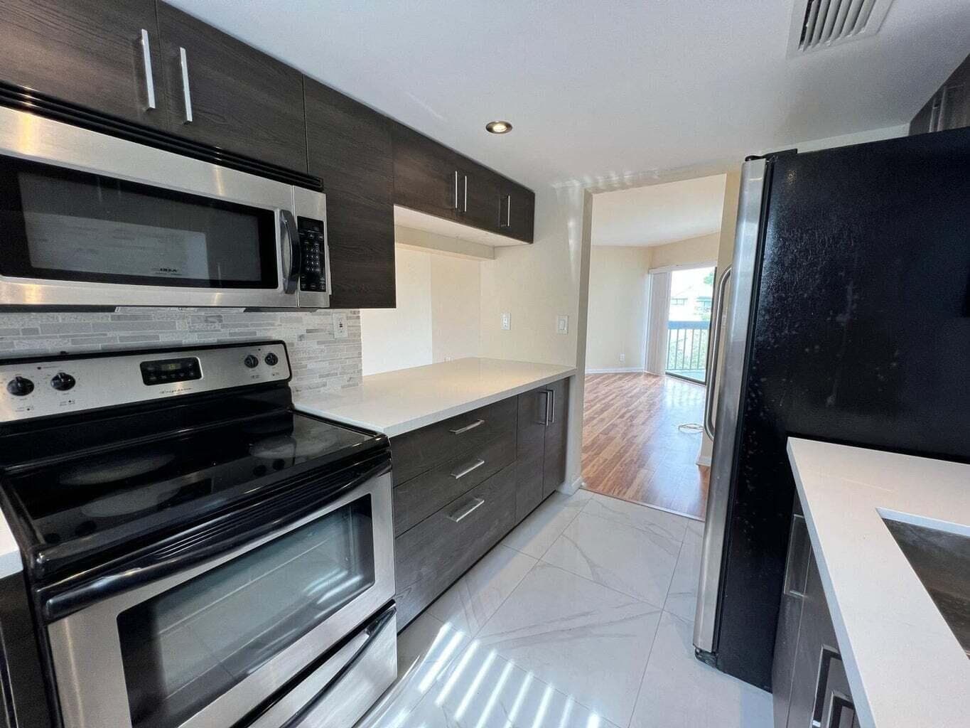 1900 N Congress Avenue 403, West Palm Beach, FL 33401 — photo 1 of 10