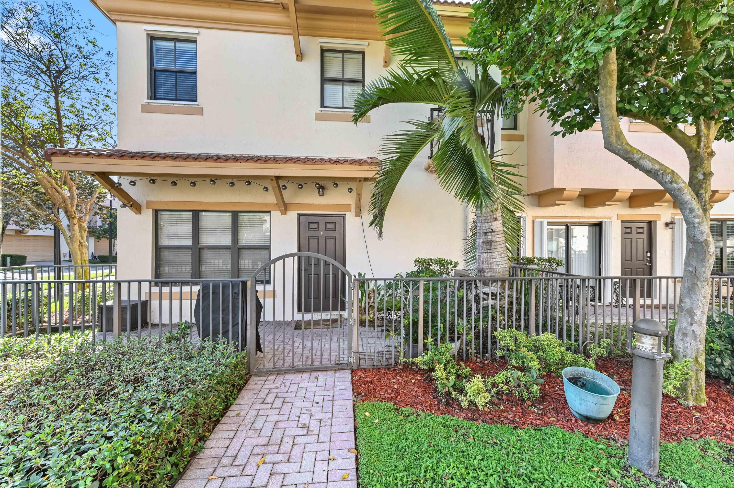 4727 Preserve Street, Coconut Creek, FL 33073 — photo 4 of 34