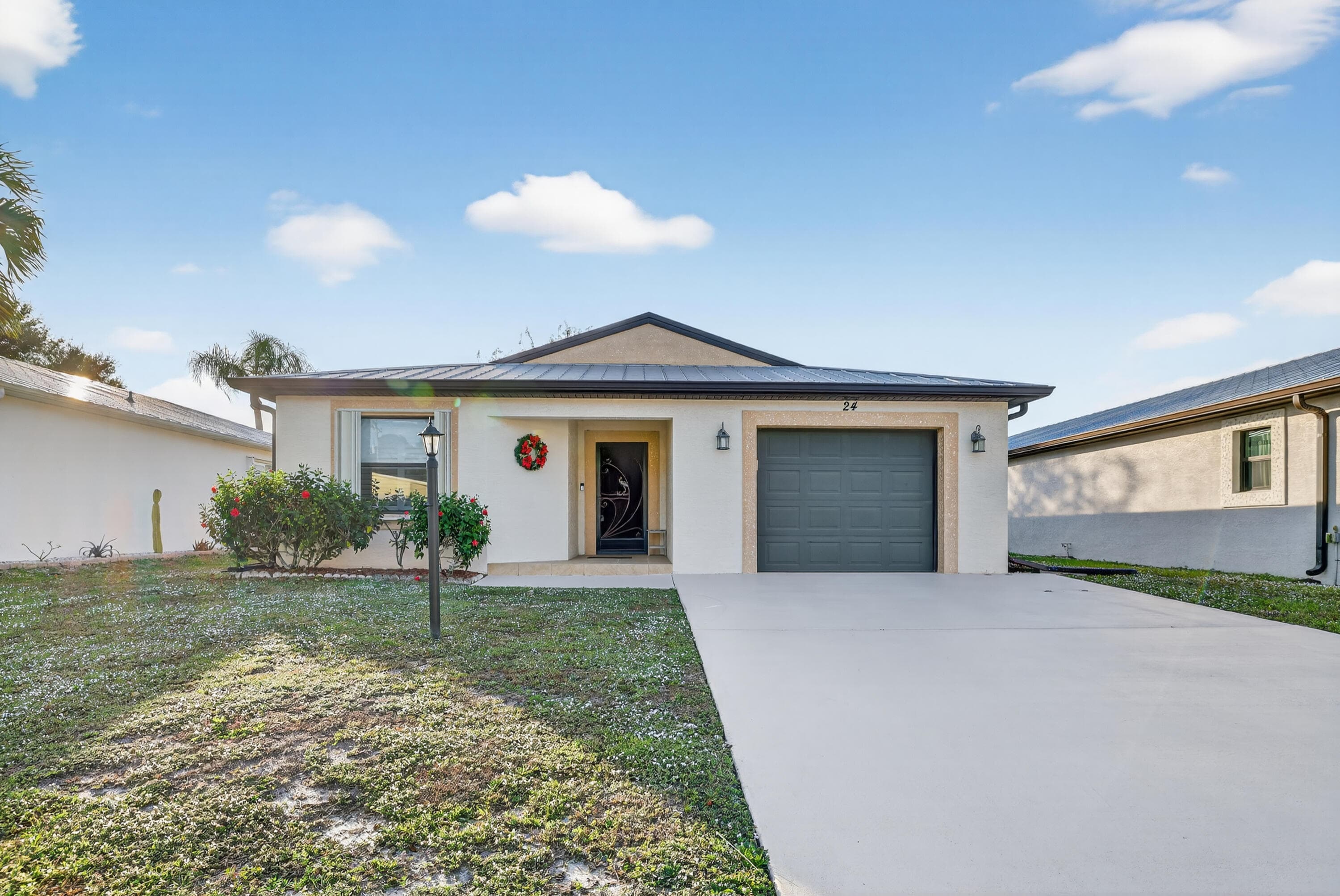 24 Azul, Fort Pierce, FL 34951 — photo 1 of 38