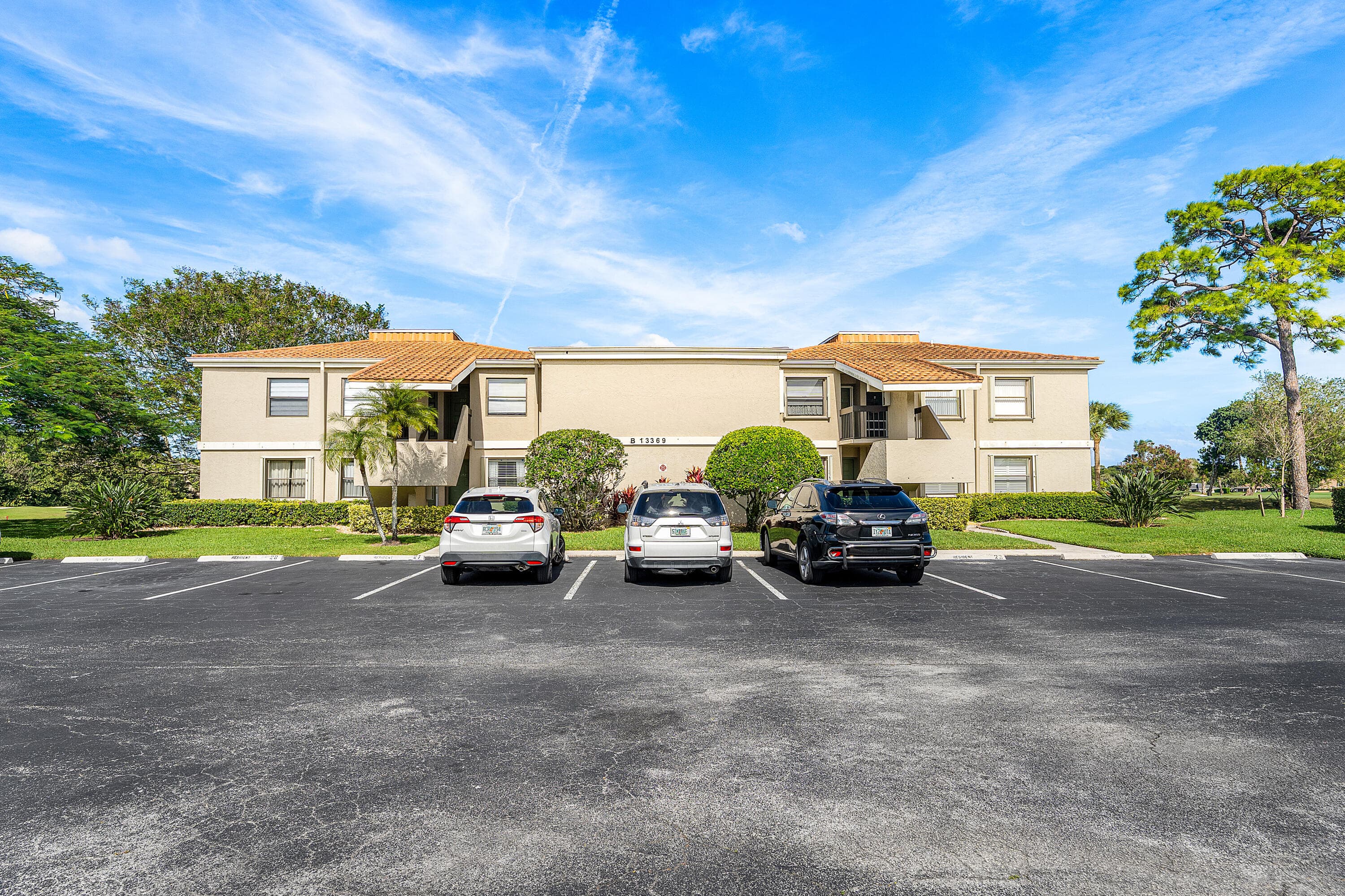 13369 Touchstone Place 102, Palm Beach Gardens, FL 33418 — photo 2 of 30