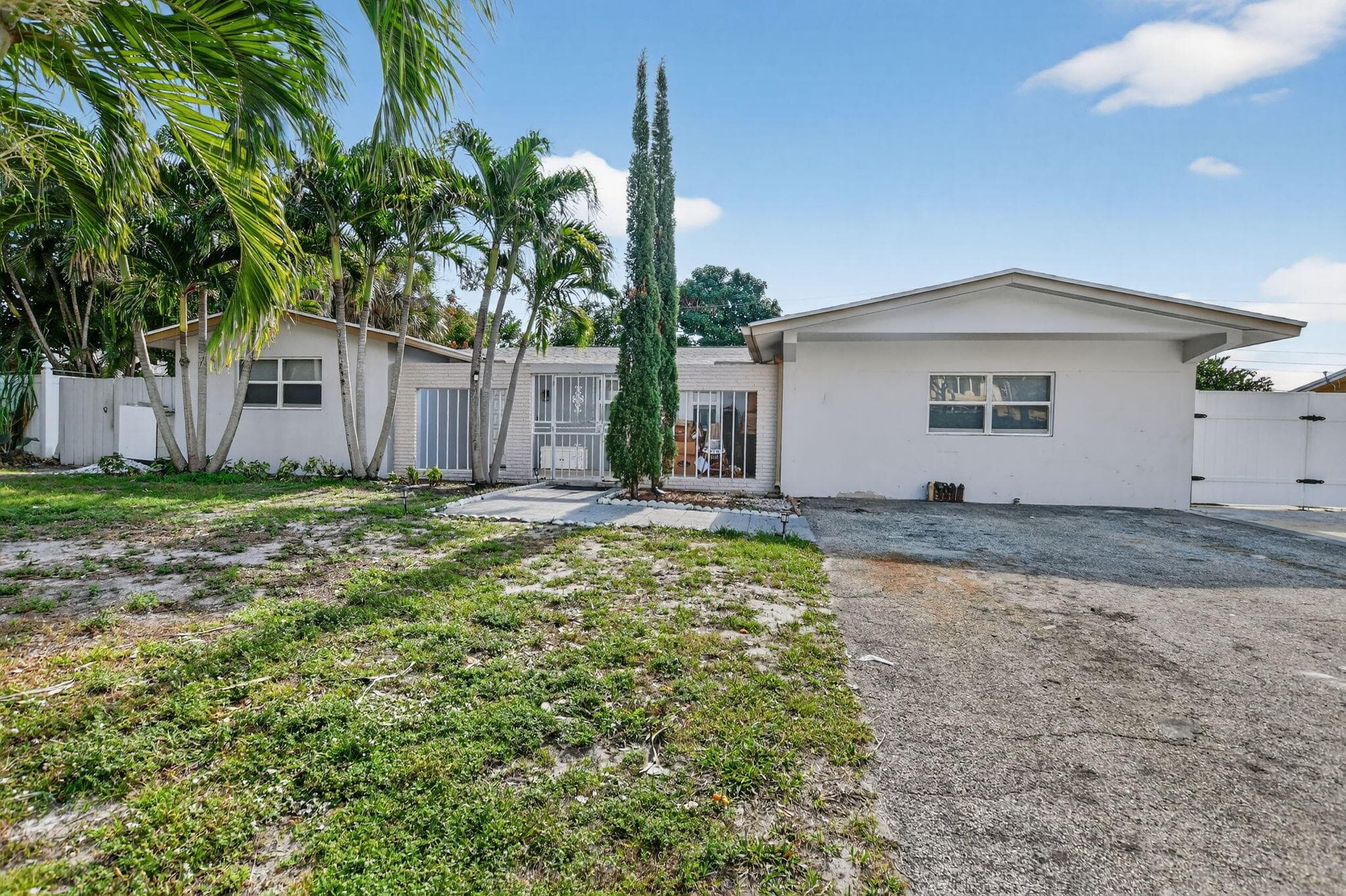 256 SW 11th Place, Boca Raton, FL 33432 — photo 2 of 43