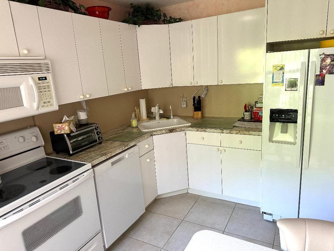 8305 Casa Del Lago E, Boca Raton, FL 33433 — photo 4 of 20
