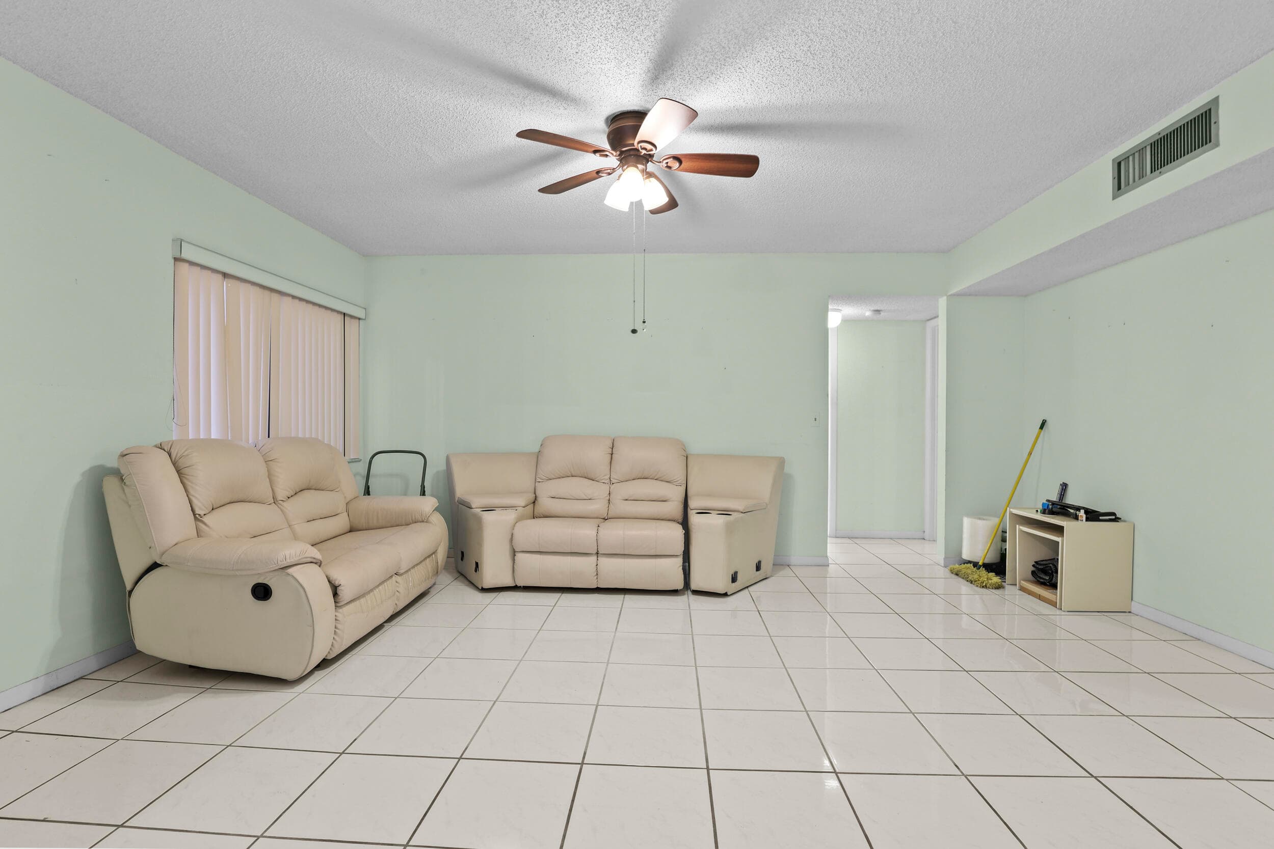 5280 Las Verdes Circle 219, Delray Beach, FL 33484 — photo 4 of 30