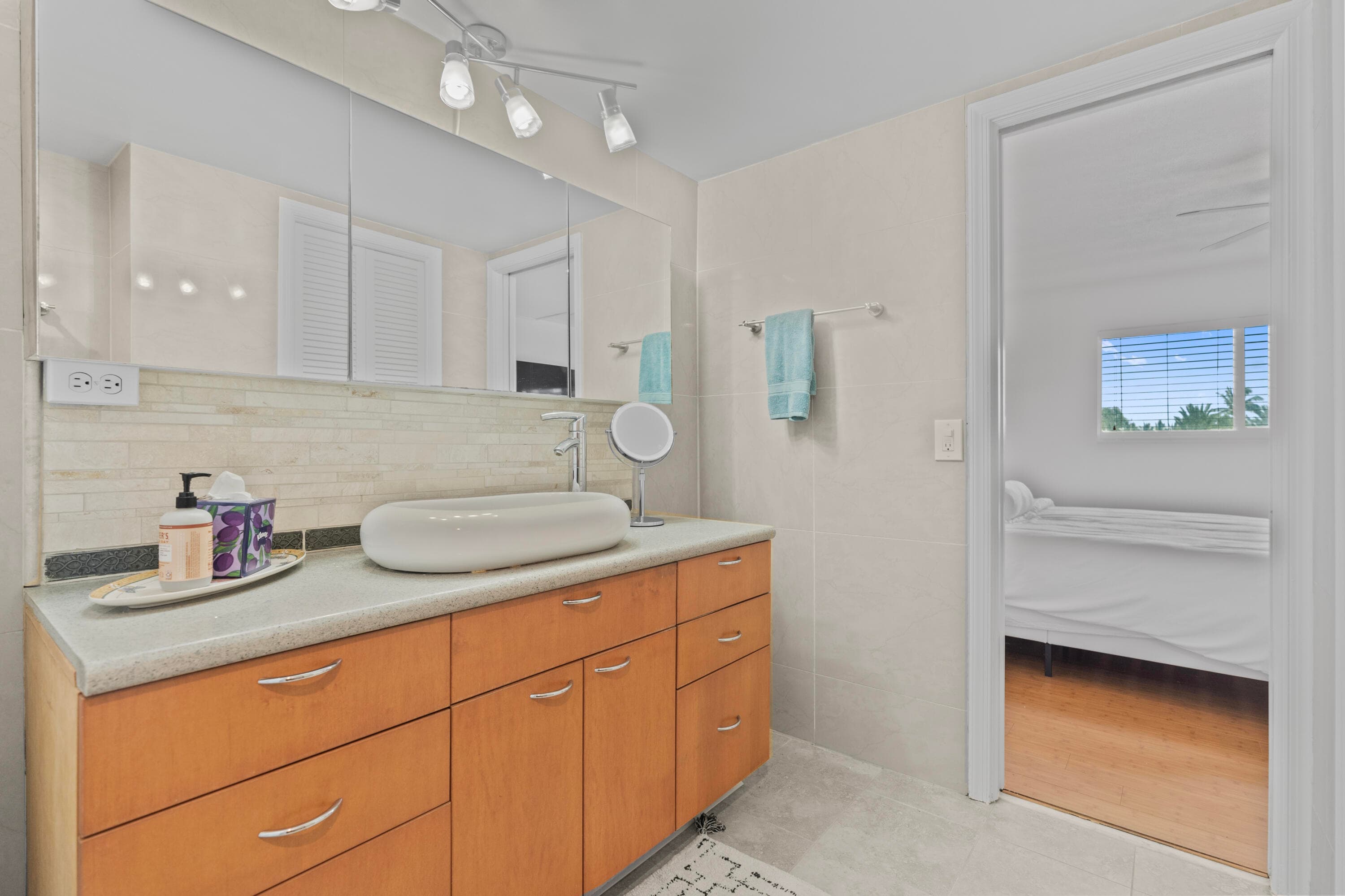 750 NE Spanish River Boulevard 2040, Boca Raton, FL 33431 — photo 14 of 40