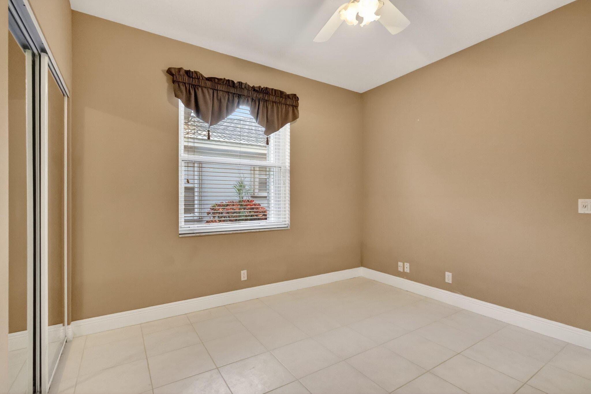 10564 Royal Caribbean Circle, Boynton Beach, FL 33437 — photo 32 of 37