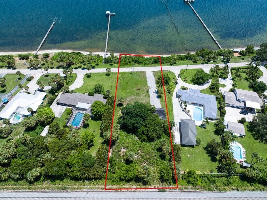 1811 S Indian River Drive, Fort Pierce, FL 34950 — photo 1 of 28