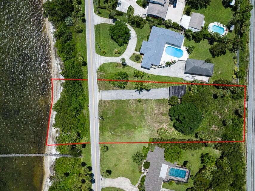 1811 S Indian River Drive, Fort Pierce, FL 34950 — photo 4 of 28